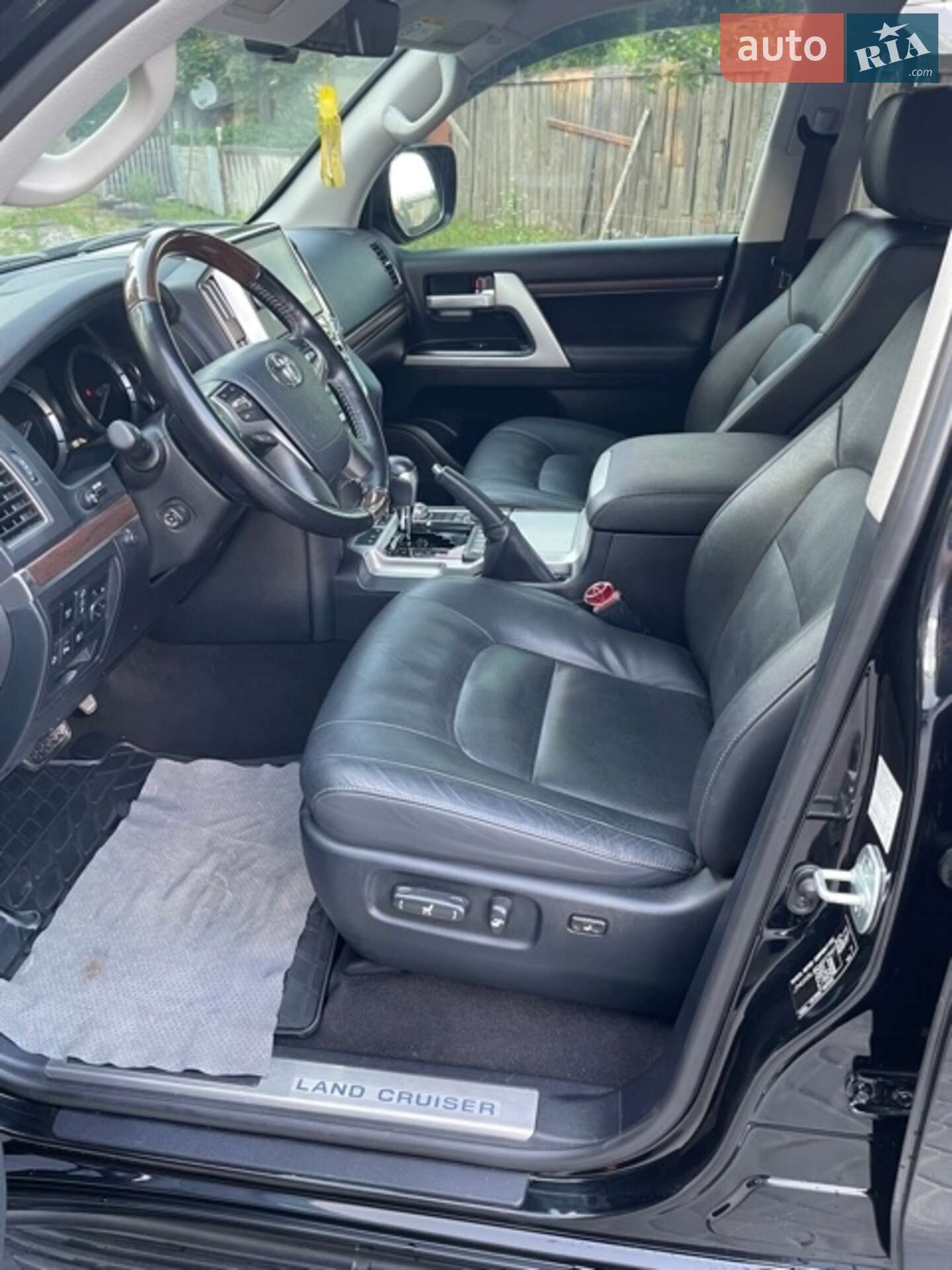 Toyota Land Cruiser 2020 VIN JTMCX05J904207960 фото оголошення 23 з 29