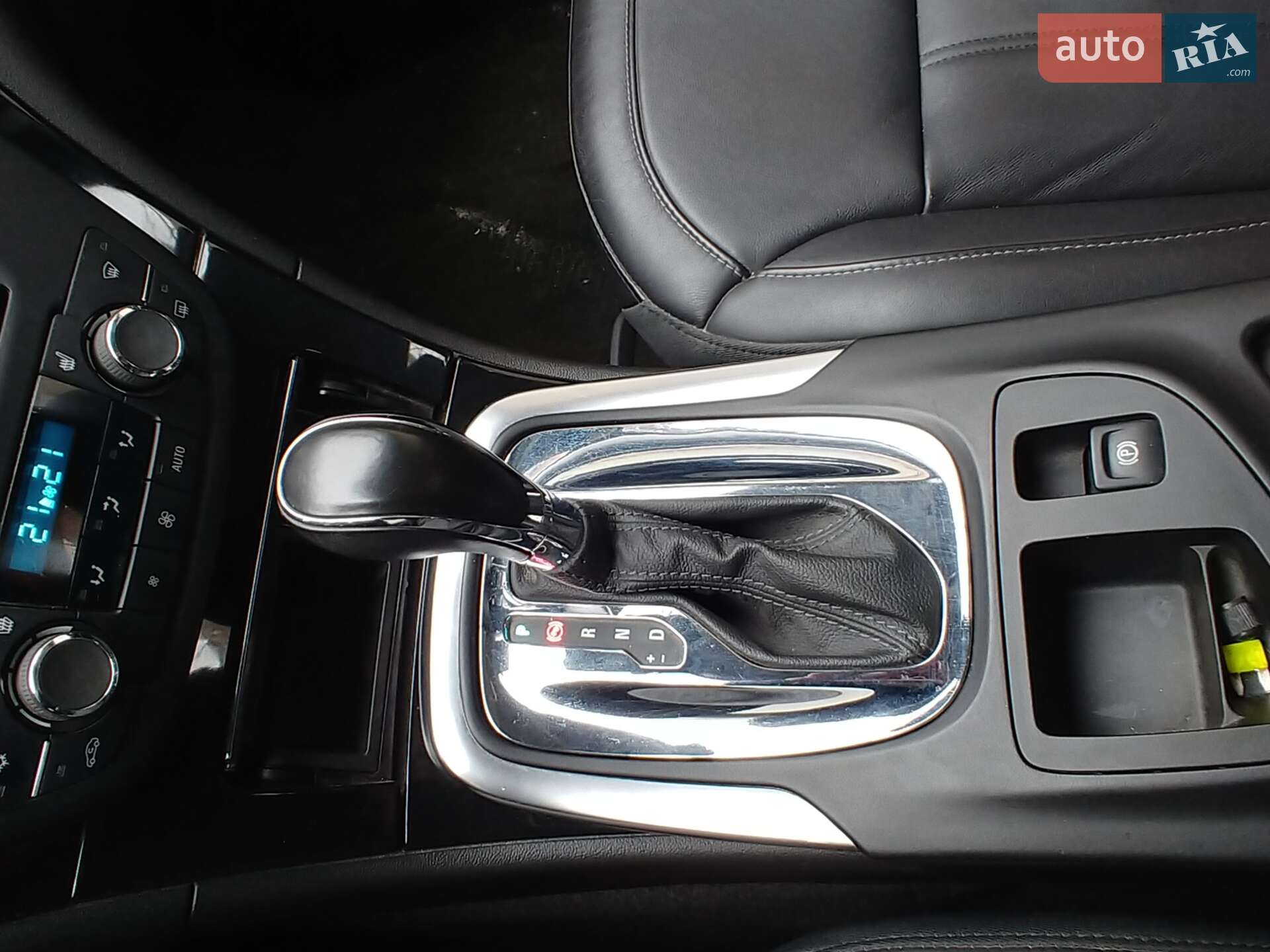 Buick Regal 2013 VIN 2G4GR5ER2D9247813 фото оголошення 14 з 18