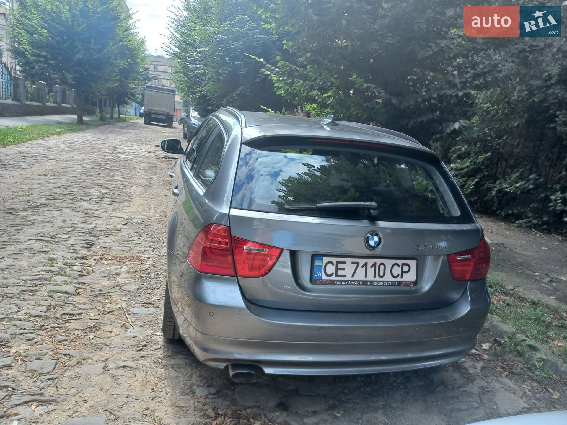 BMW 3 Series 2012 VIN WBAUY31050F267784 фото оголошення 2 з 6
