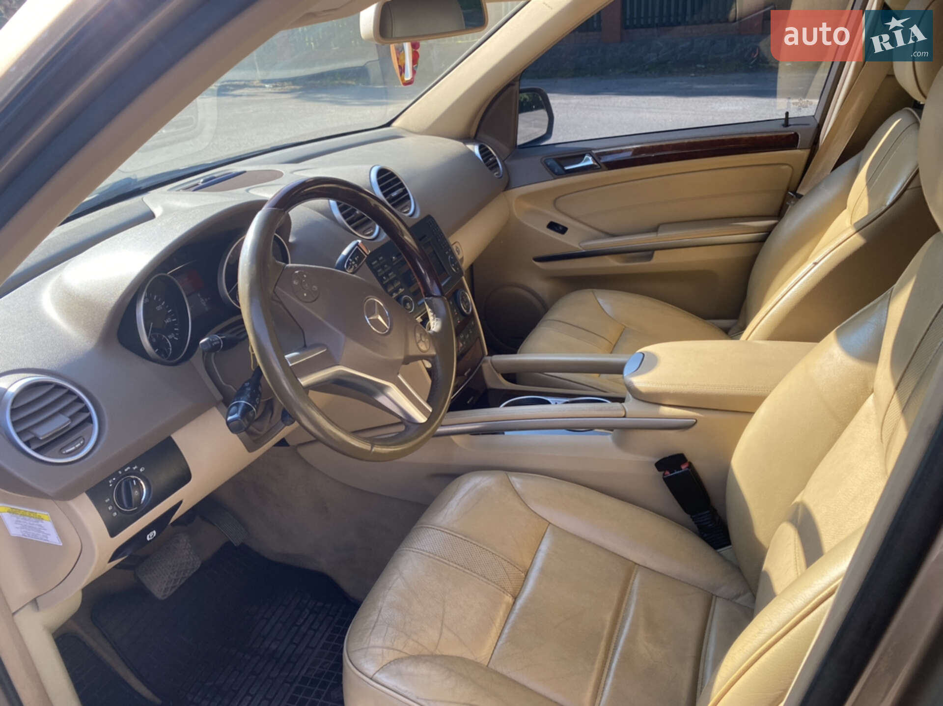 Mercedes-Benz M-Class 2009 VIN 4JGBB86E19A492125 фото оголошення 9 з 13