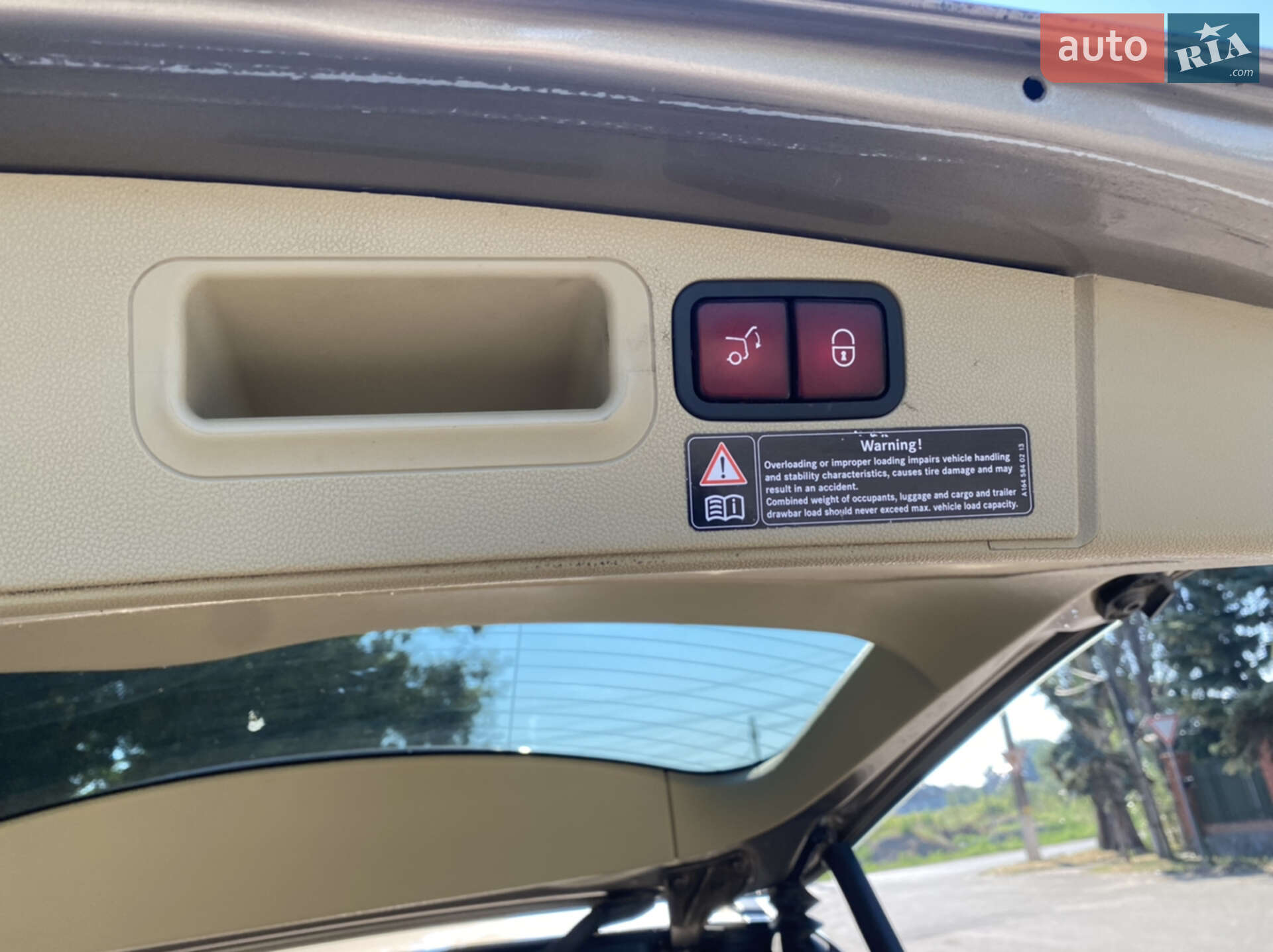 Mercedes-Benz M-Class 2009 VIN 4JGBB86E19A492125 фото оголошення 12 з 13