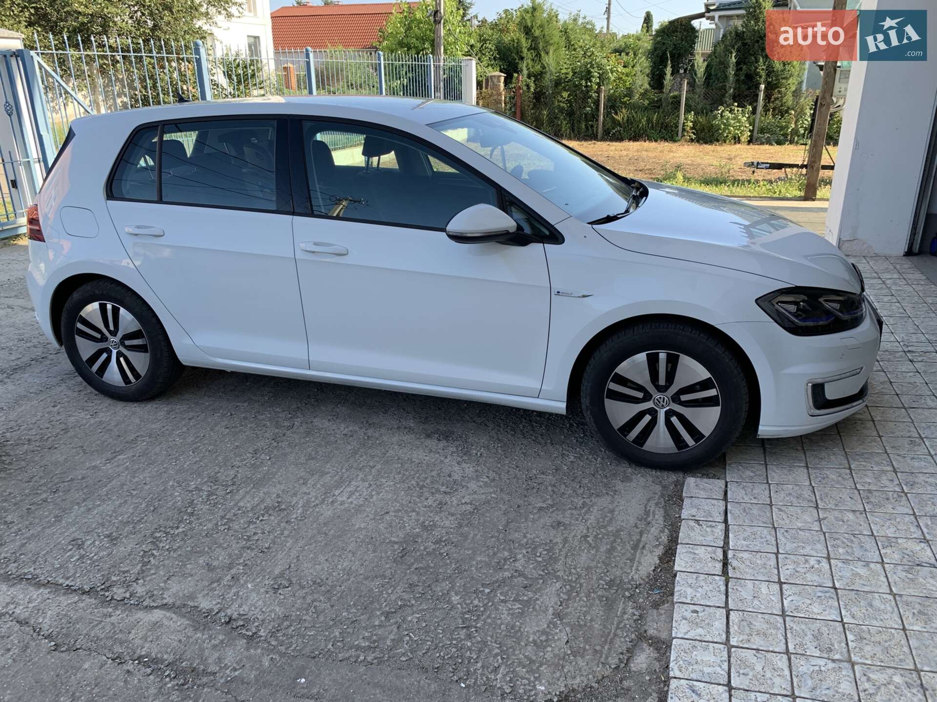 Volkswagen e-Golf 2017 VIN WVWZZZAUZJW901355 фото оголошення 7 з 13