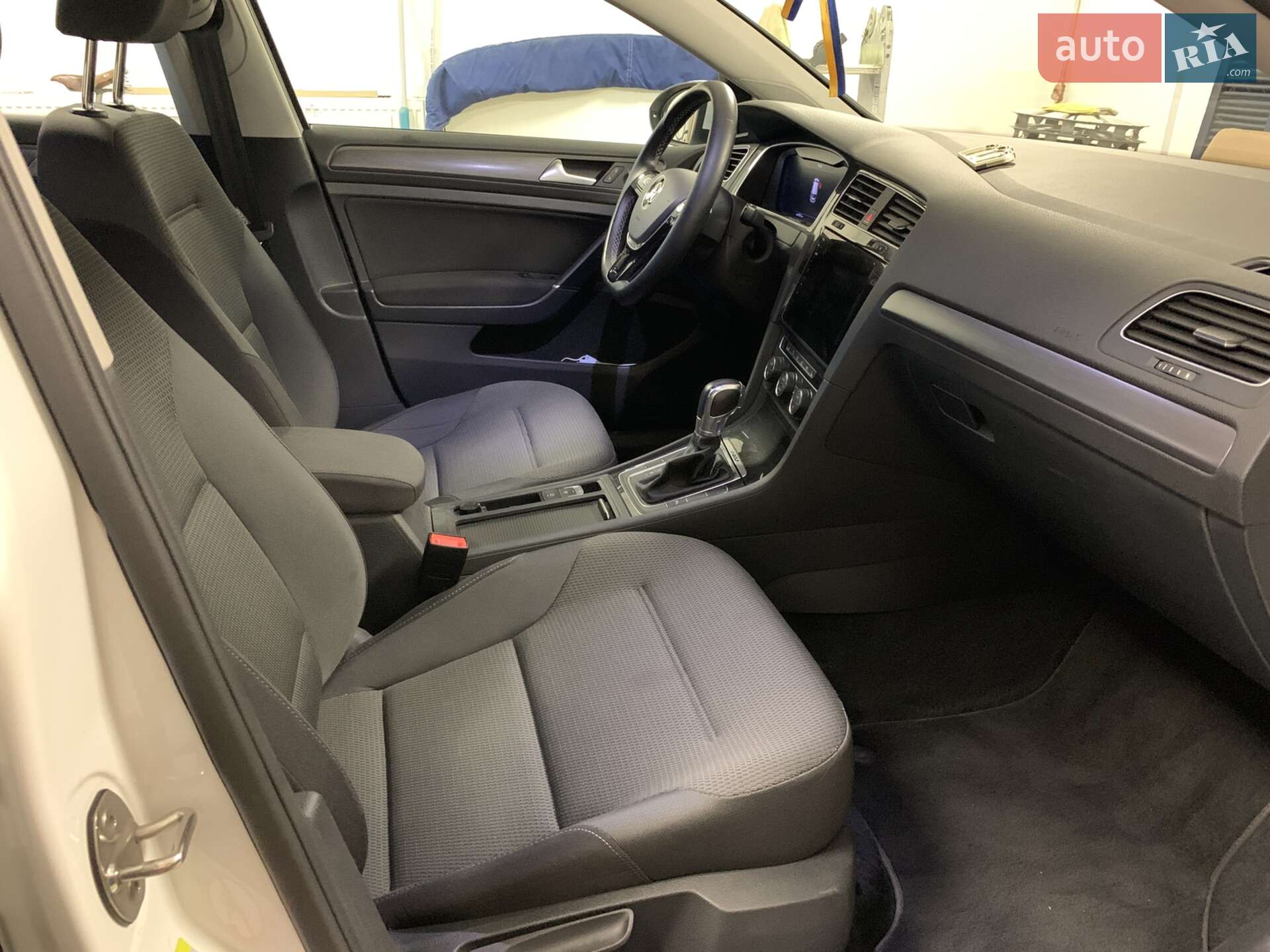 Volkswagen e-Golf 2017 VIN WVWZZZAUZJW901355 фото оголошення 11 з 13