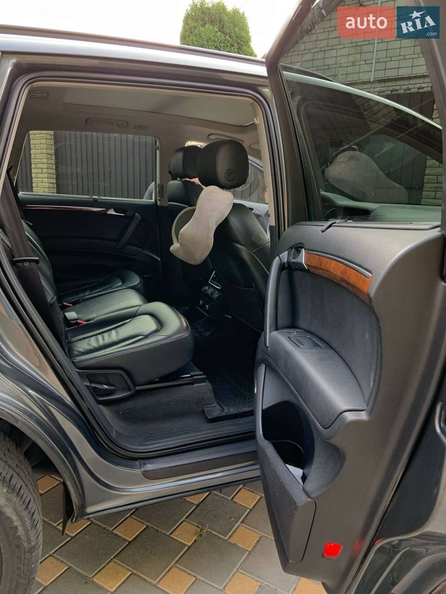 Audi Q7 2015 VIN WA1LGAFE0FD010153 фото оголошення 18 з 21