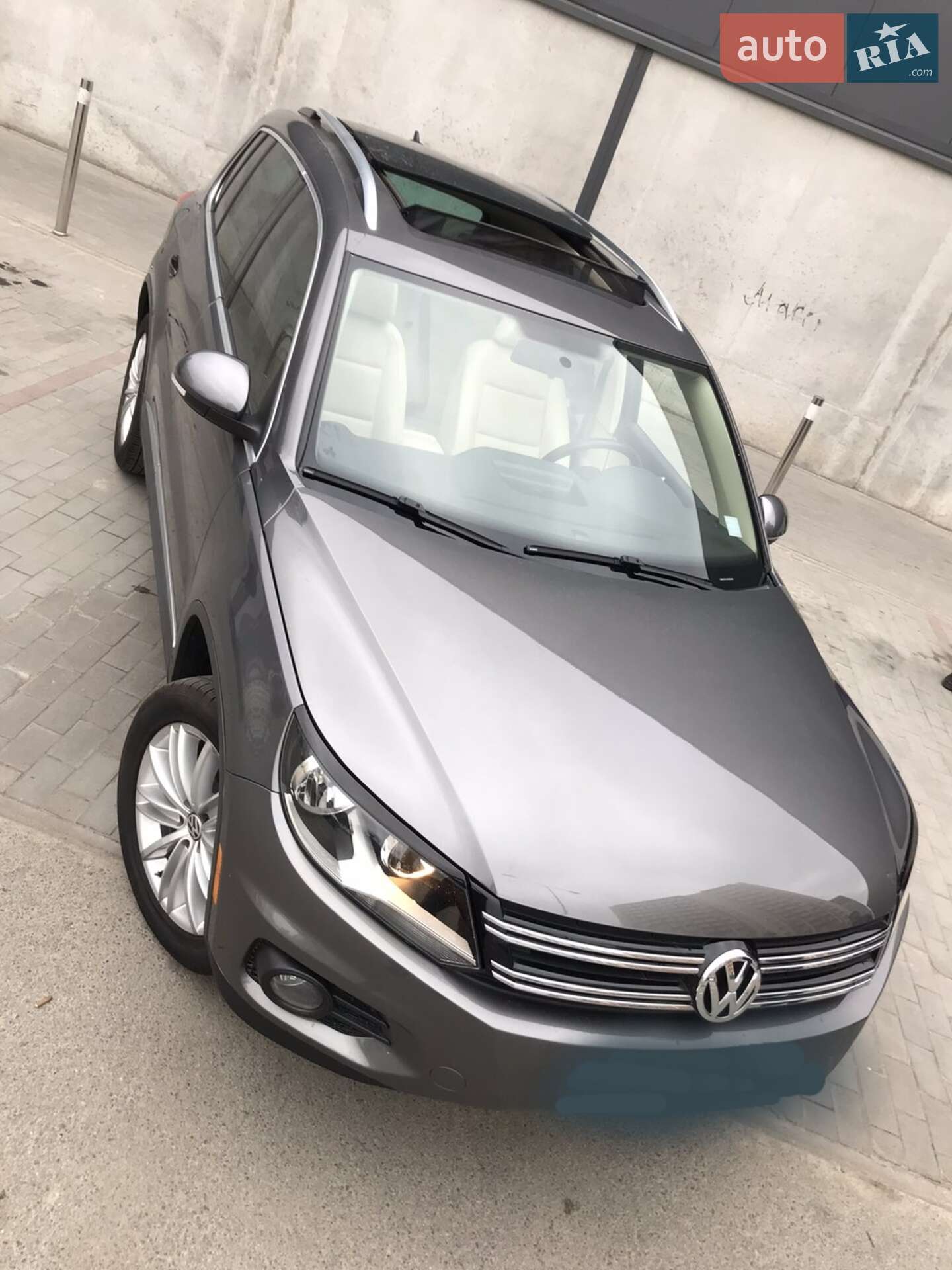 Volkswagen Tiguan 2012 VIN WVGBV7AX1CW095468 фото оголошення 3 з 10