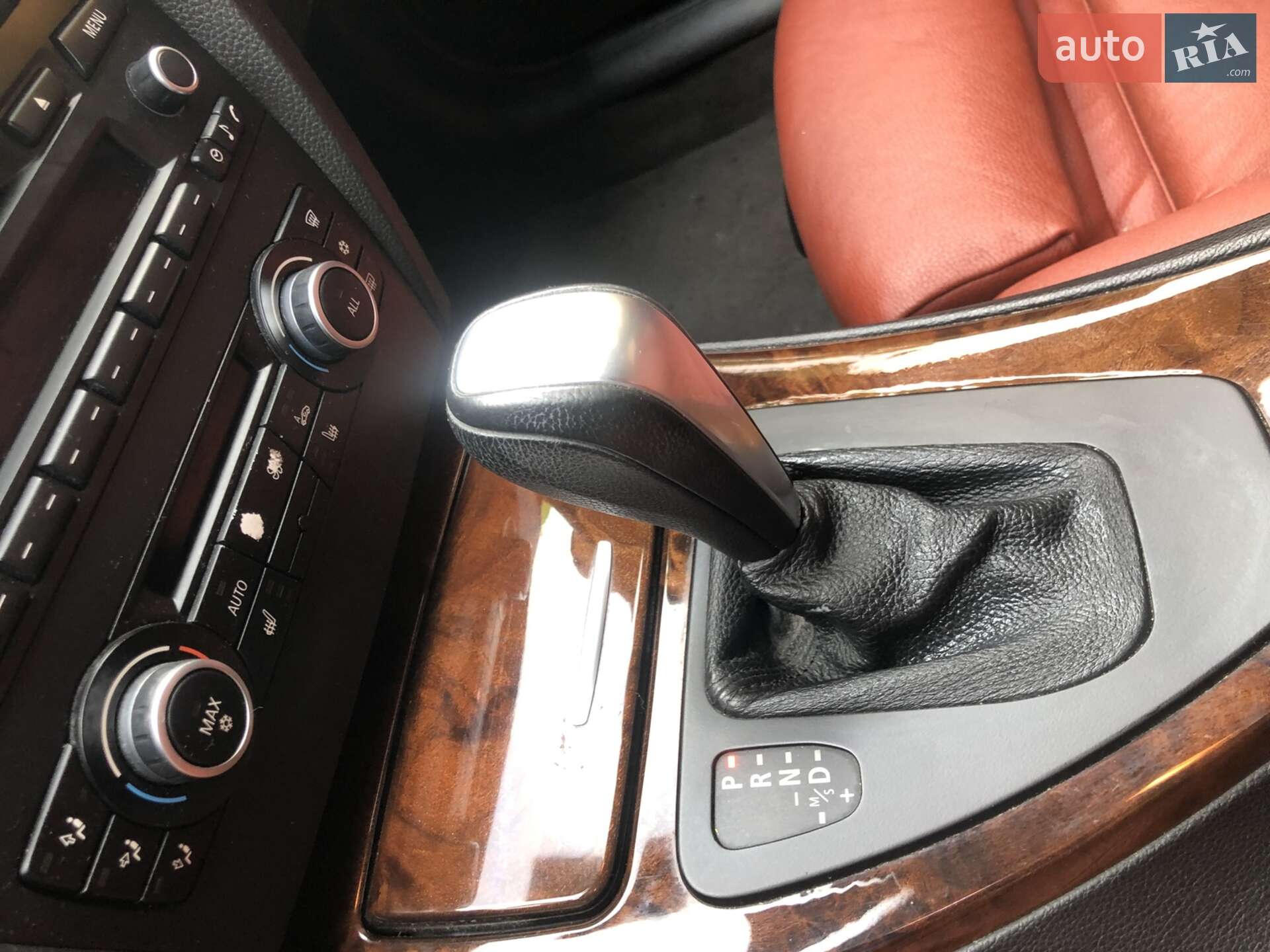 BMW 3 Series 2010 VIN WBAPG51060A843522 фото оголошення 13 з 20