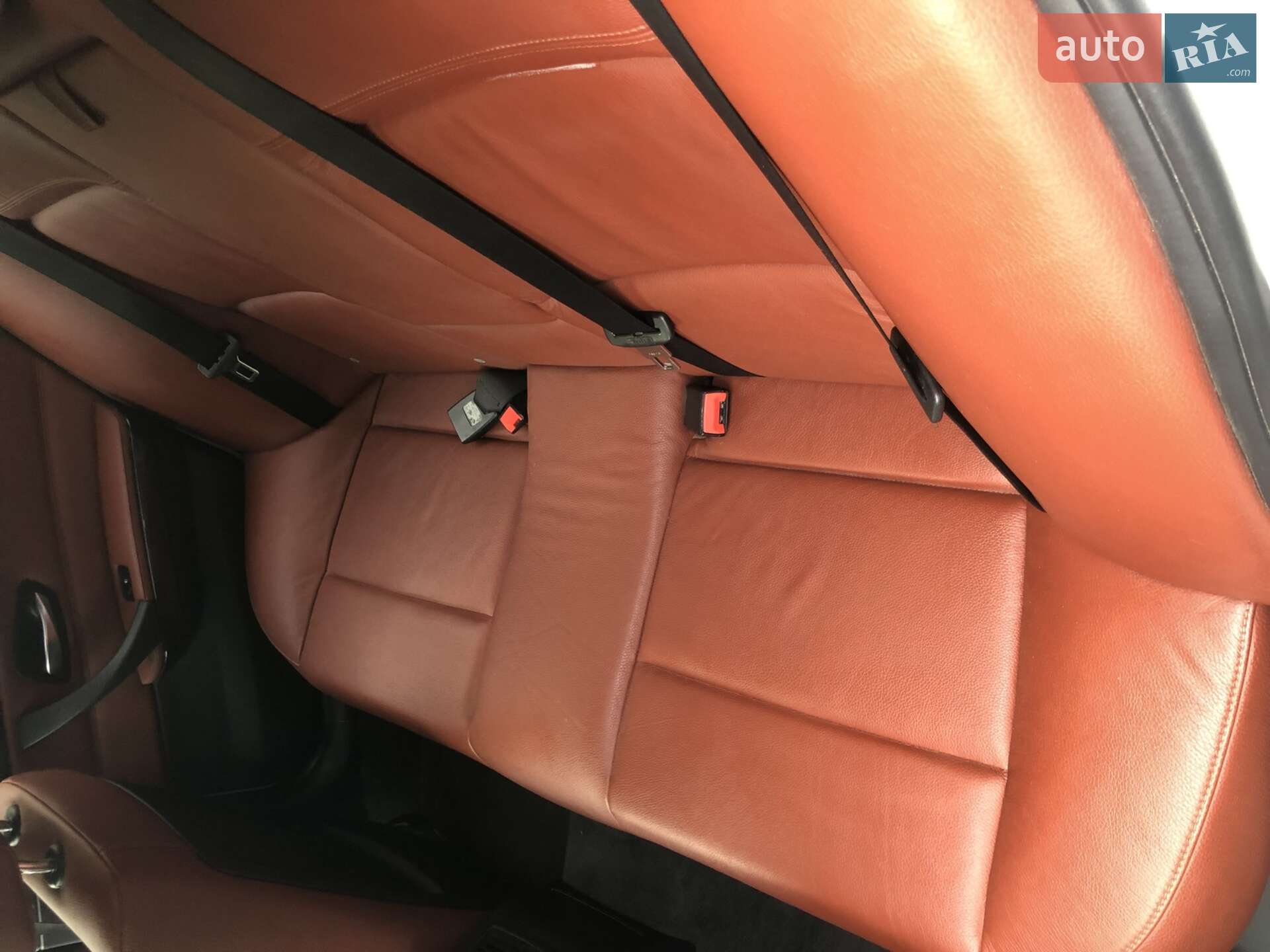 BMW 3 Series 2010 VIN WBAPG51060A843522 фото оголошення 15 з 20