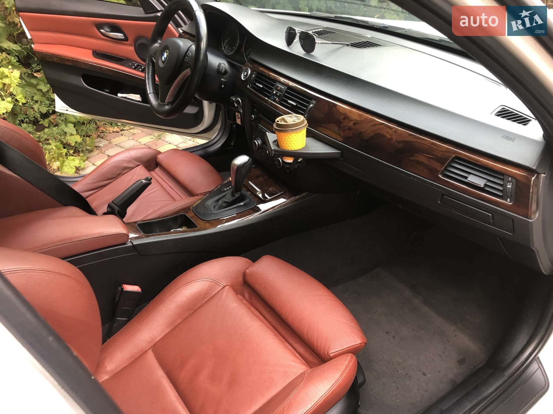 BMW 3 Series 2010 VIN WBAPG51060A843522 фото оголошення 16 з 20