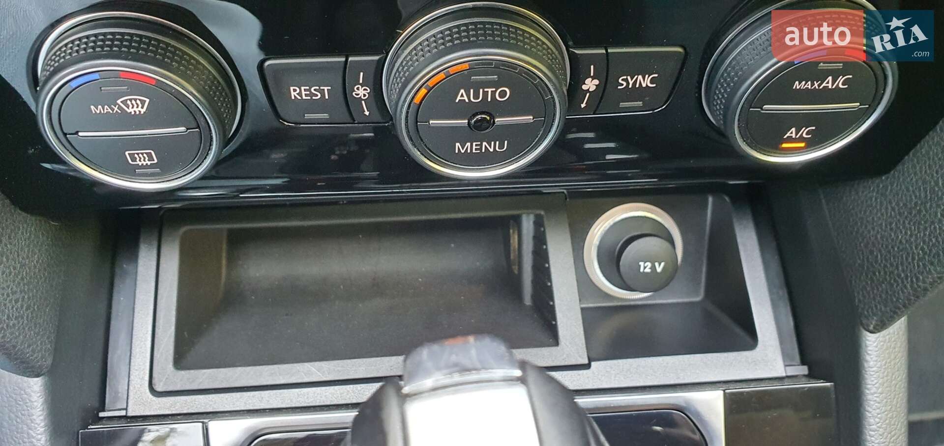 Volkswagen Passat 2015 VIN WVWZZZ3CZGE068271 фото оголошення 44 з 45