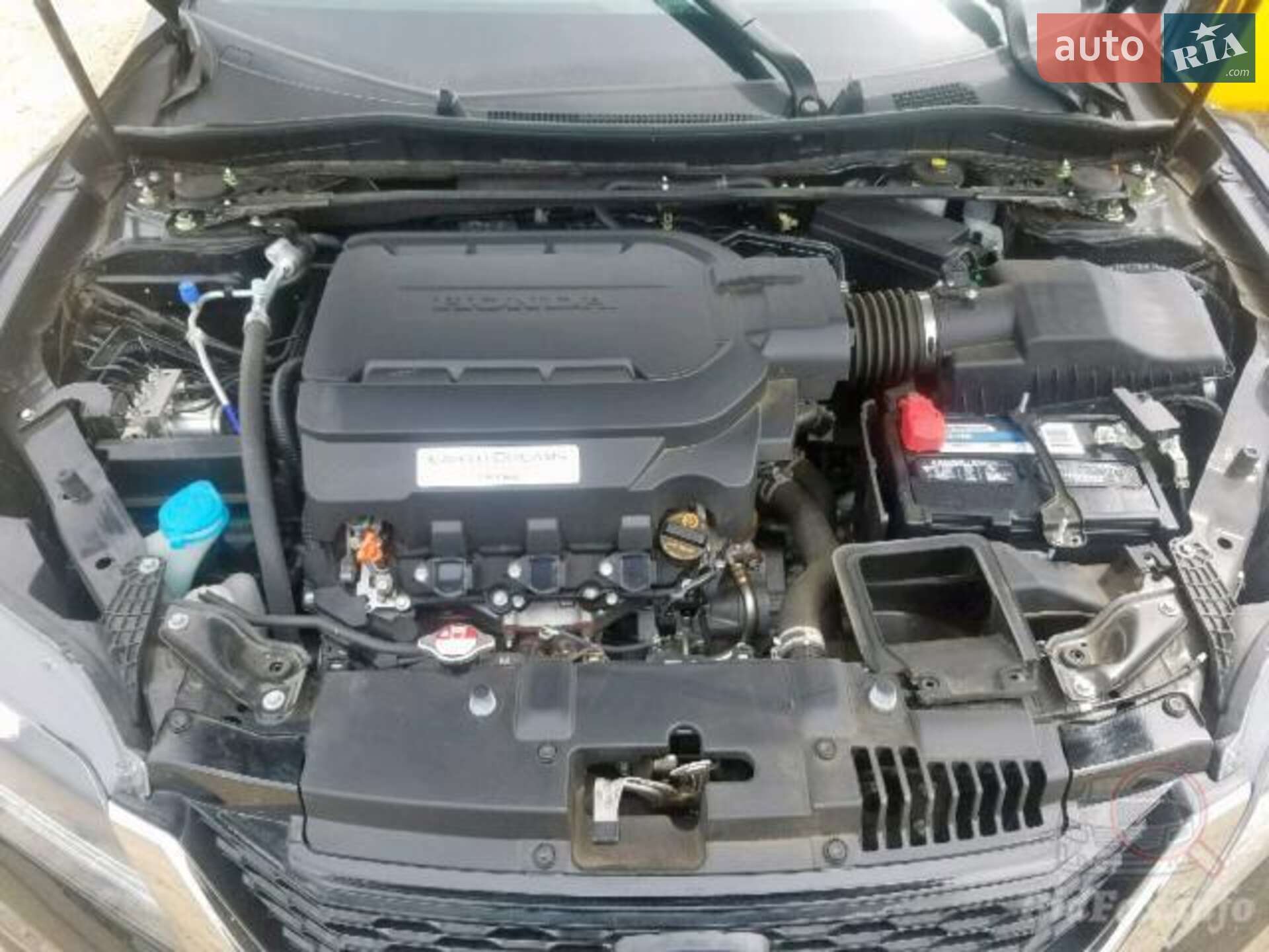 Honda Accord 2013 VIN 1HGCT2A89DA005607 фото оголошення 6 з 10