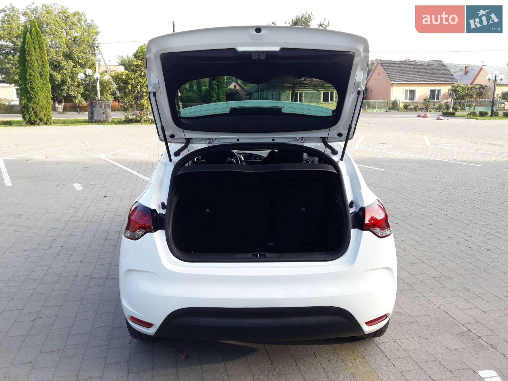 Citroen DS4 2012 VIN VF7NX5FS0CY543984 фото оголошення 11 з 21
