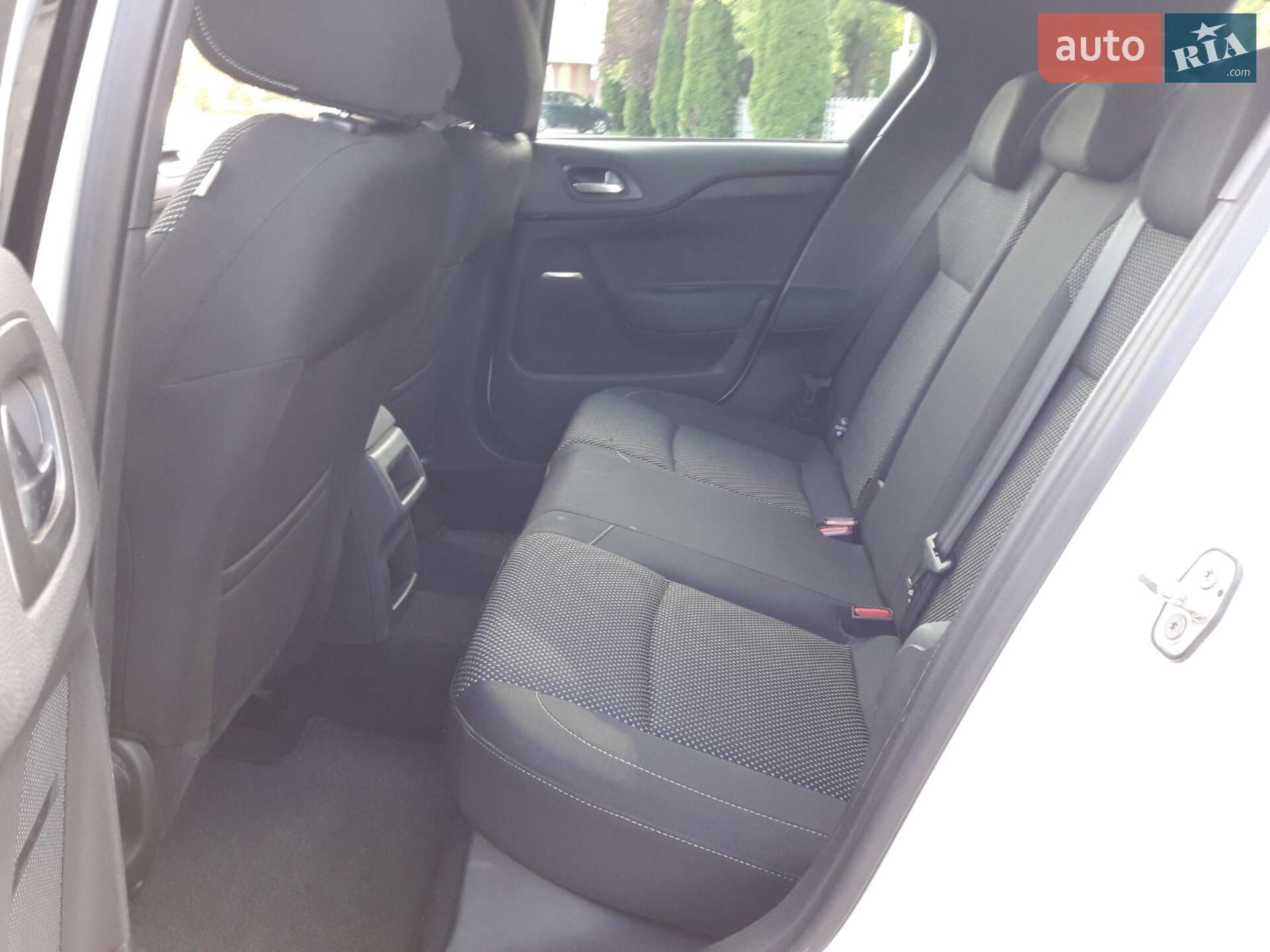 Citroen DS4 2012 VIN VF7NX5FS0CY543984 фото оголошення 18 з 21