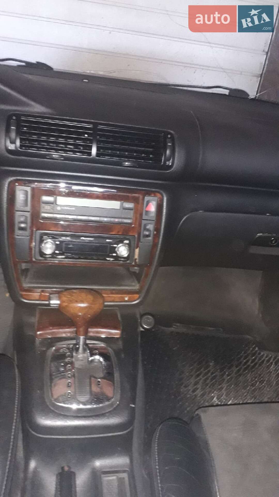 Volkswagen Passat 1999 VIN WVWZZZ3BZYE144424 фото оголошення 4 з 8