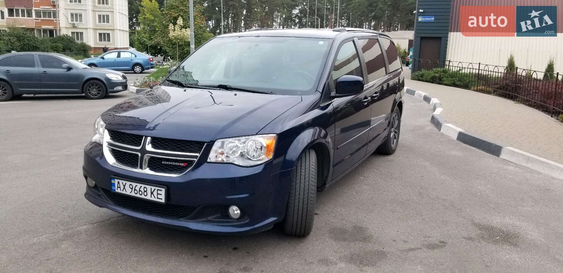 Dodge Grand Caravan 2017 VIN 2C4RDGCG1HR694342 фото оголошення 8 з 23