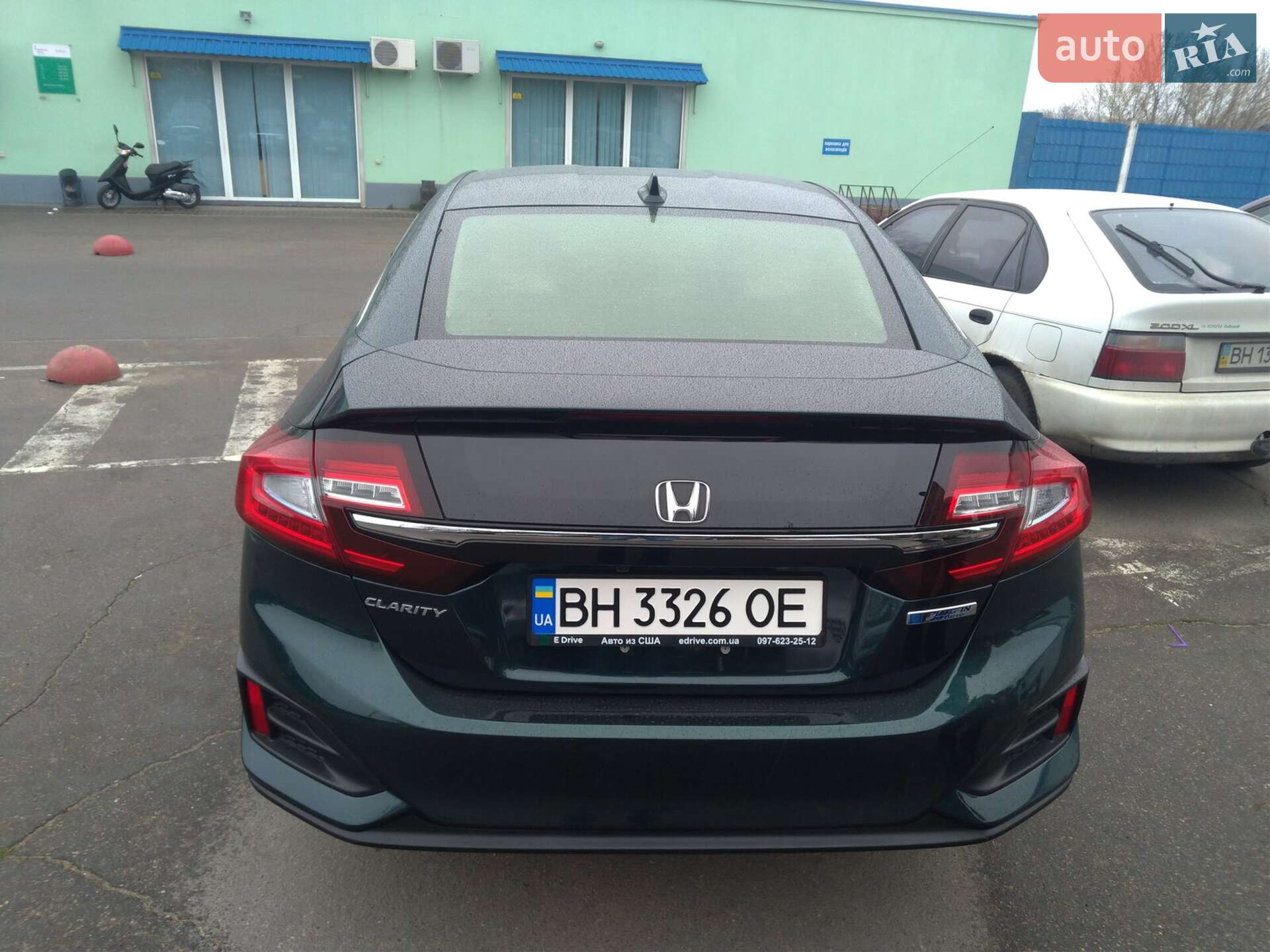 Honda Clarity 2018 VIN JHMZC5F1XJC006950 фото оголошення 12 з 19