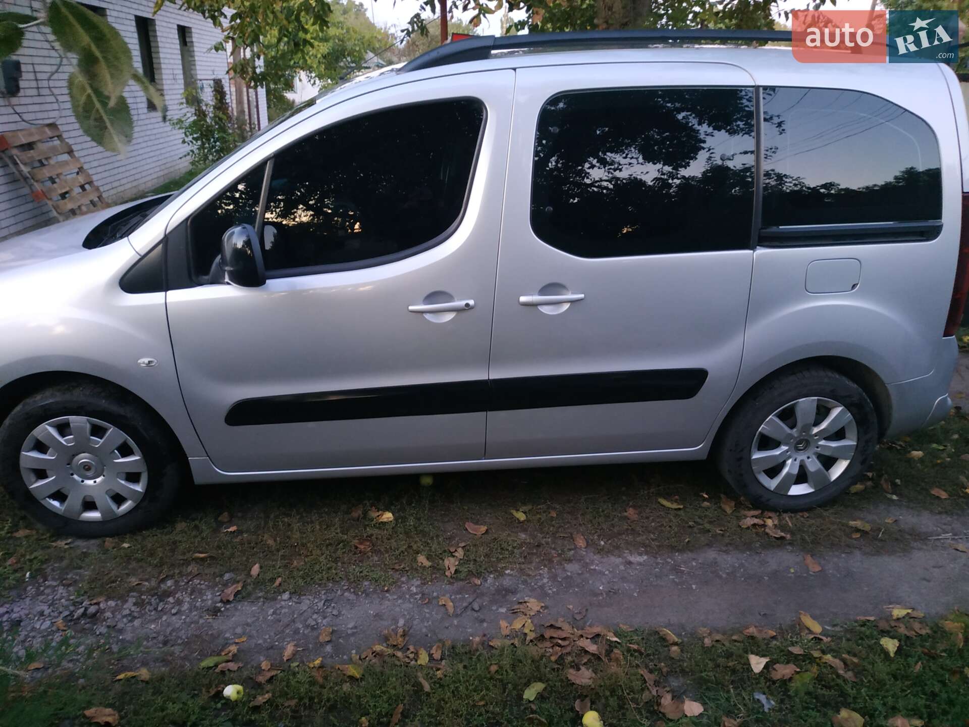Citroen Berlingo 2013 VIN VF77J9HP0DN536381 фото оголошення 4 з 6