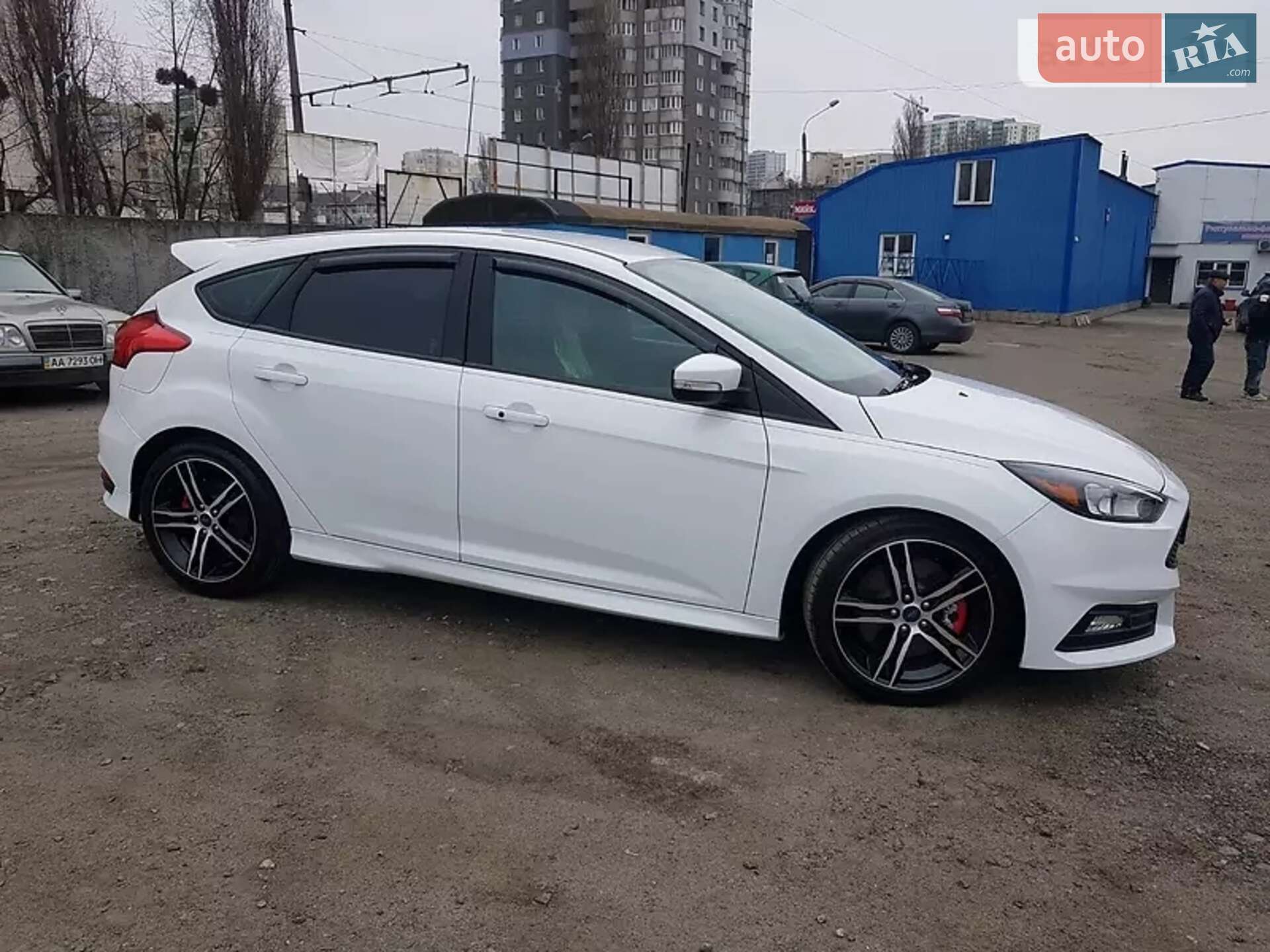 Ford Focus 2017 VIN 1FADP3L96HL275235 фото оголошення 7 з 9