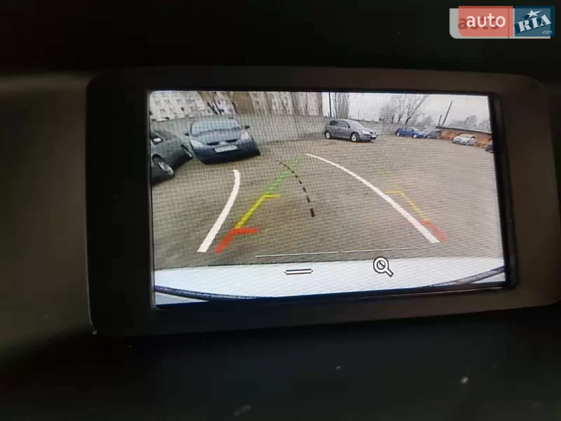 Ford Focus 2017 VIN 1FADP3L96HL275235 фото оголошення 8 з 9