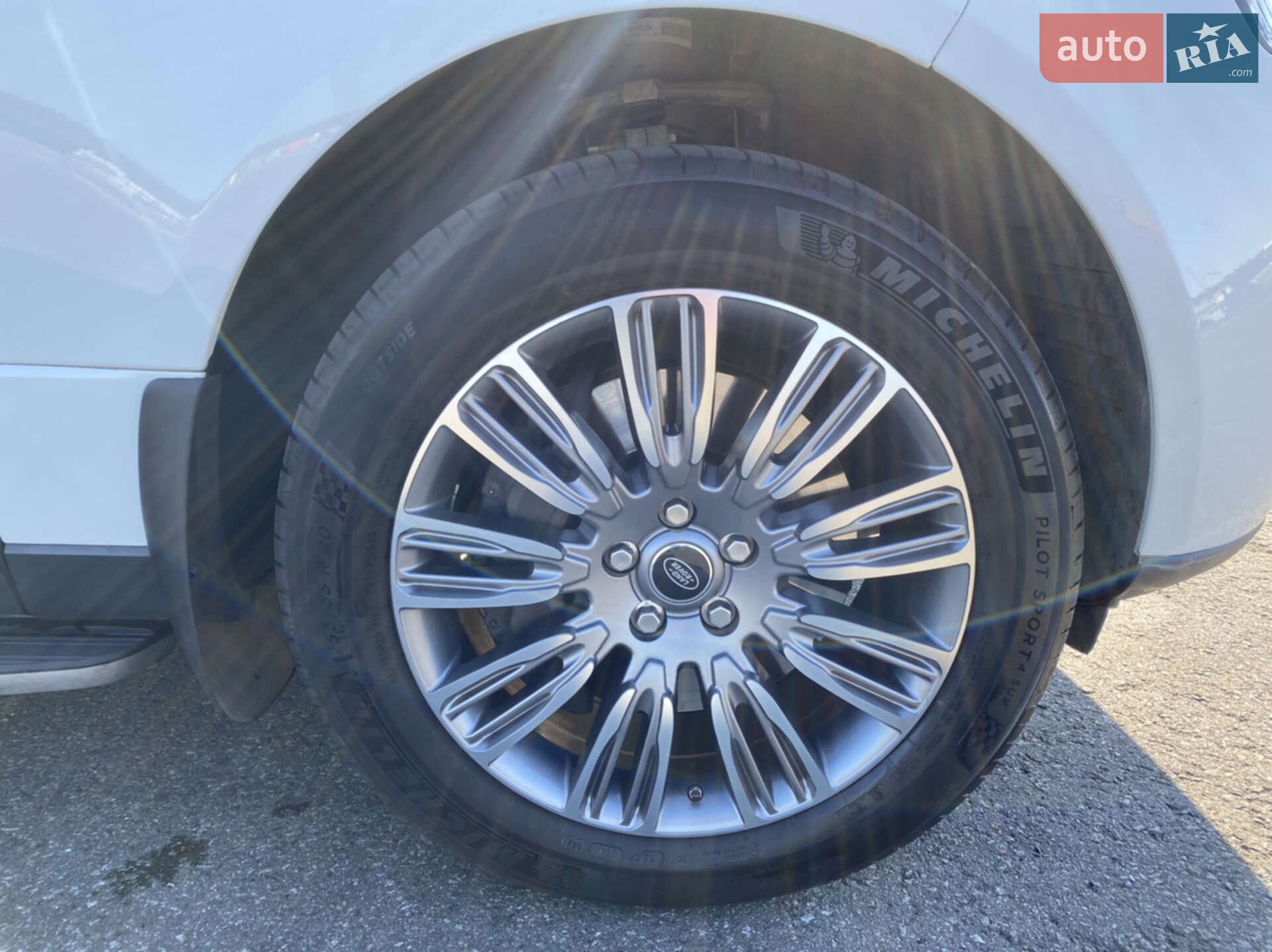 Land Rover Range Rover 2017 VIN SALGS2FV8HA377200 фото оголошення 13 з 23