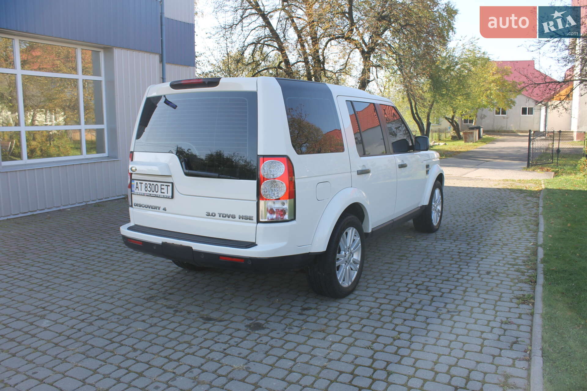 Land Rover Discovery 2010 VIN SALLAAAG4AA539696 фото оголошення 2 з 21