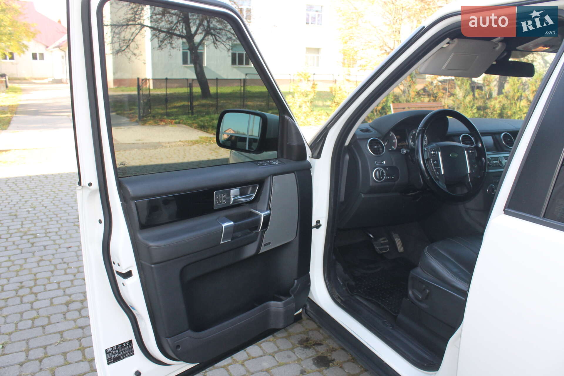 Land Rover Discovery 2010 VIN SALLAAAG4AA539696 фото оголошення 10 з 21