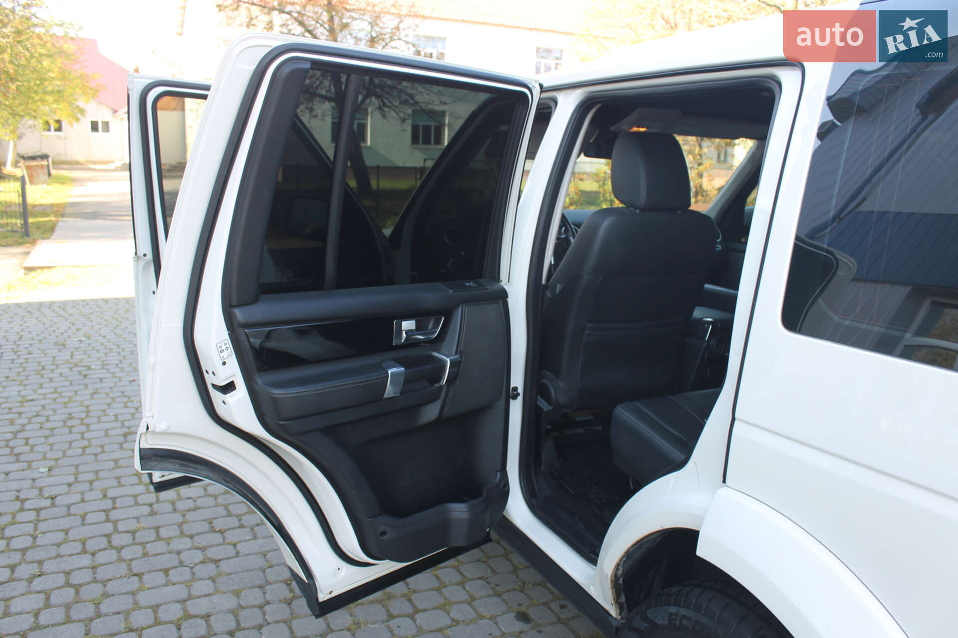 Land Rover Discovery 2010 VIN SALLAAAG4AA539696 фото оголошення 11 з 21
