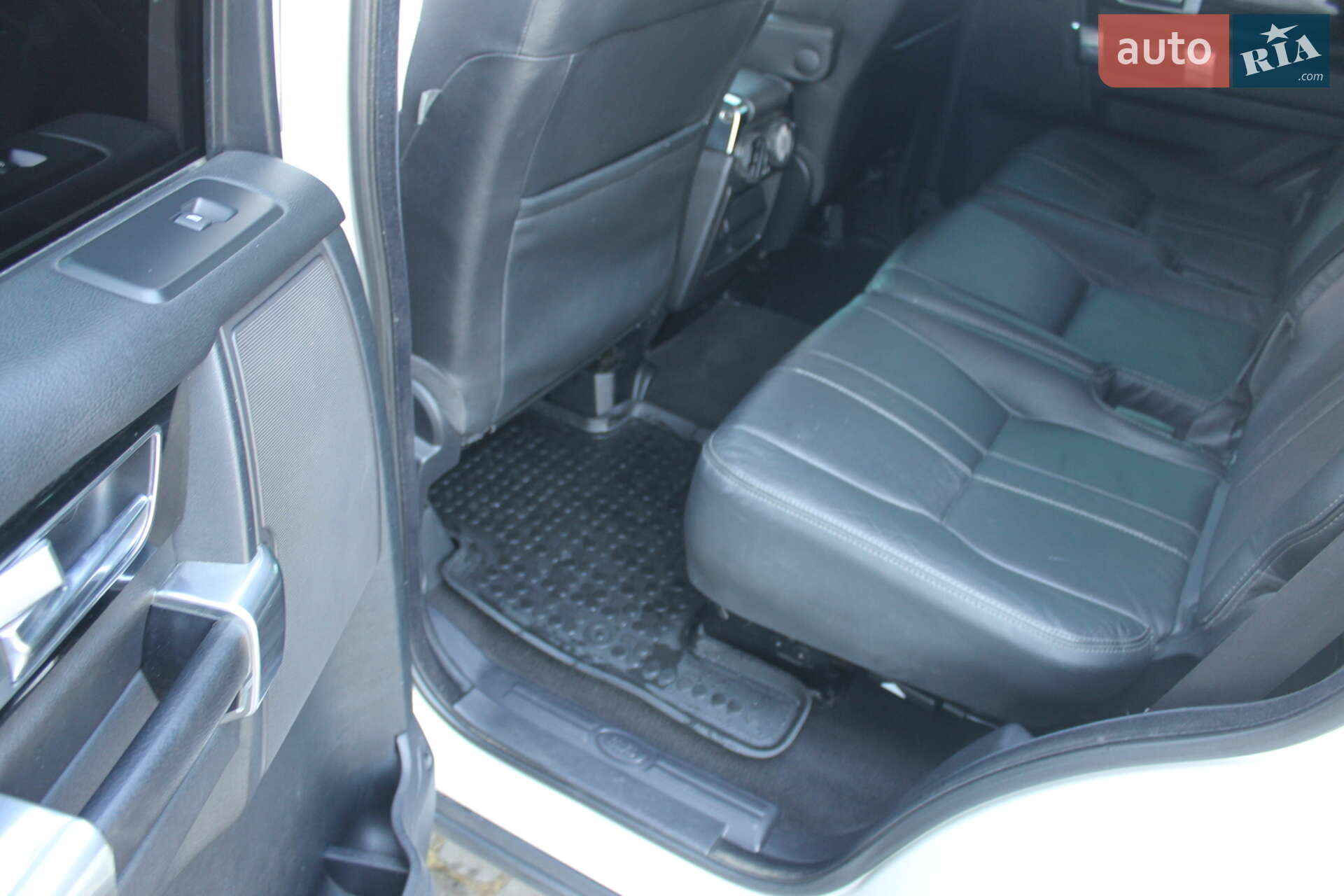 Land Rover Discovery 2010 VIN SALLAAAG4AA539696 фото оголошення 20 з 21