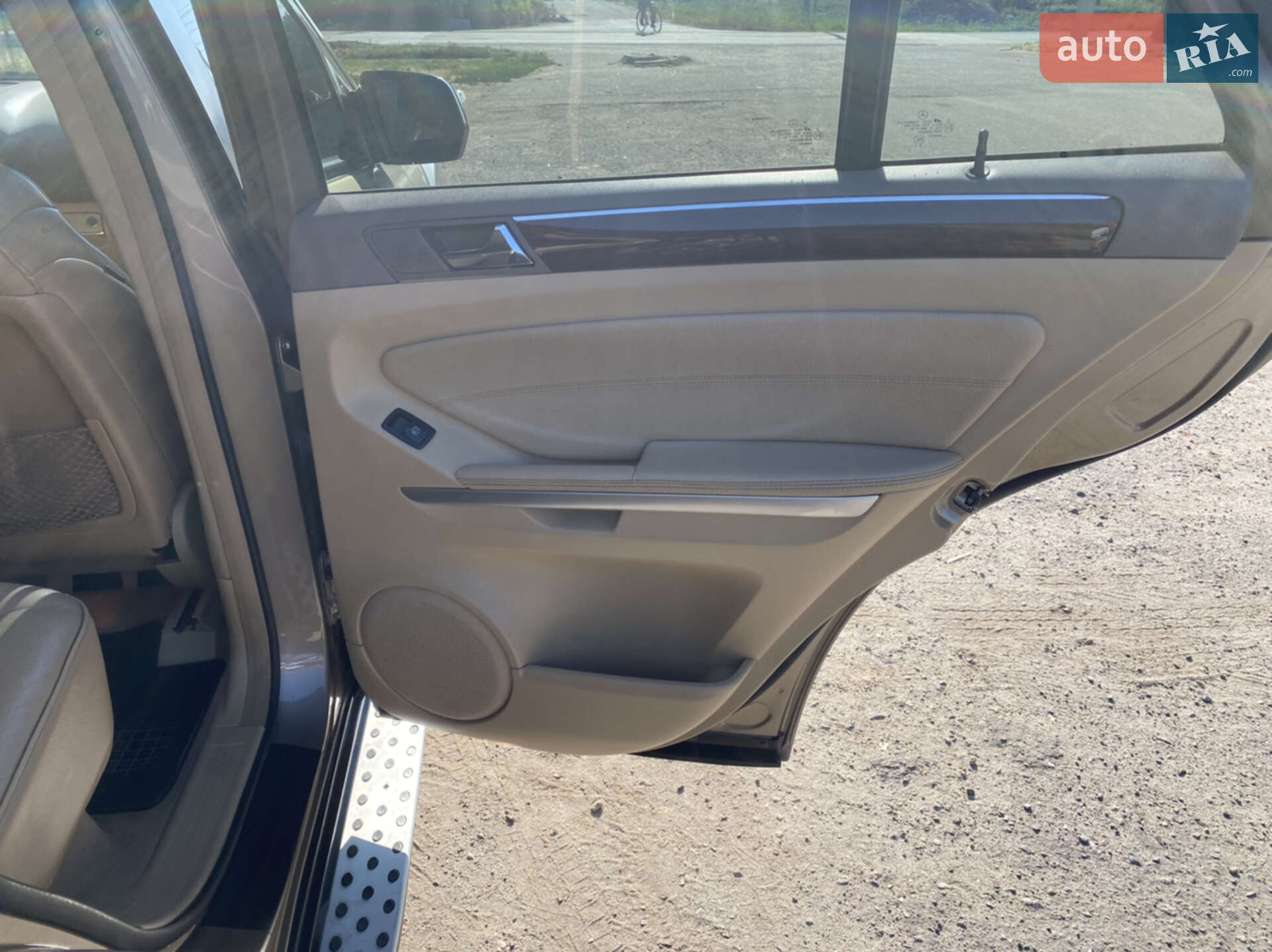 Mercedes-Benz M-Class 2009 VIN 4JGBB86E19A492125 фото оголошення 4 з 24