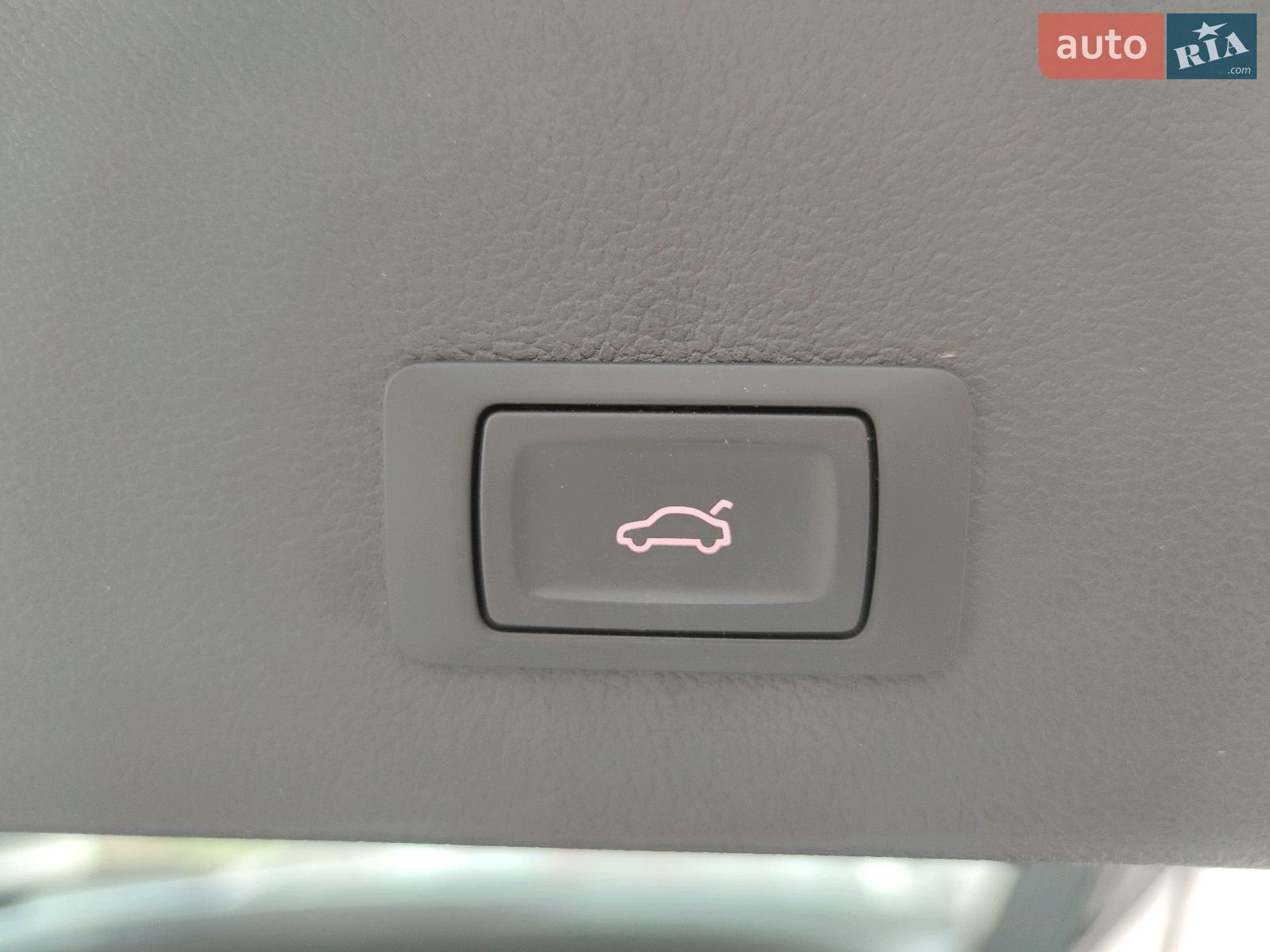 Audi A4 2014 VIN WAUZZZ8K7FA030135 фото оголошення 24 з 27