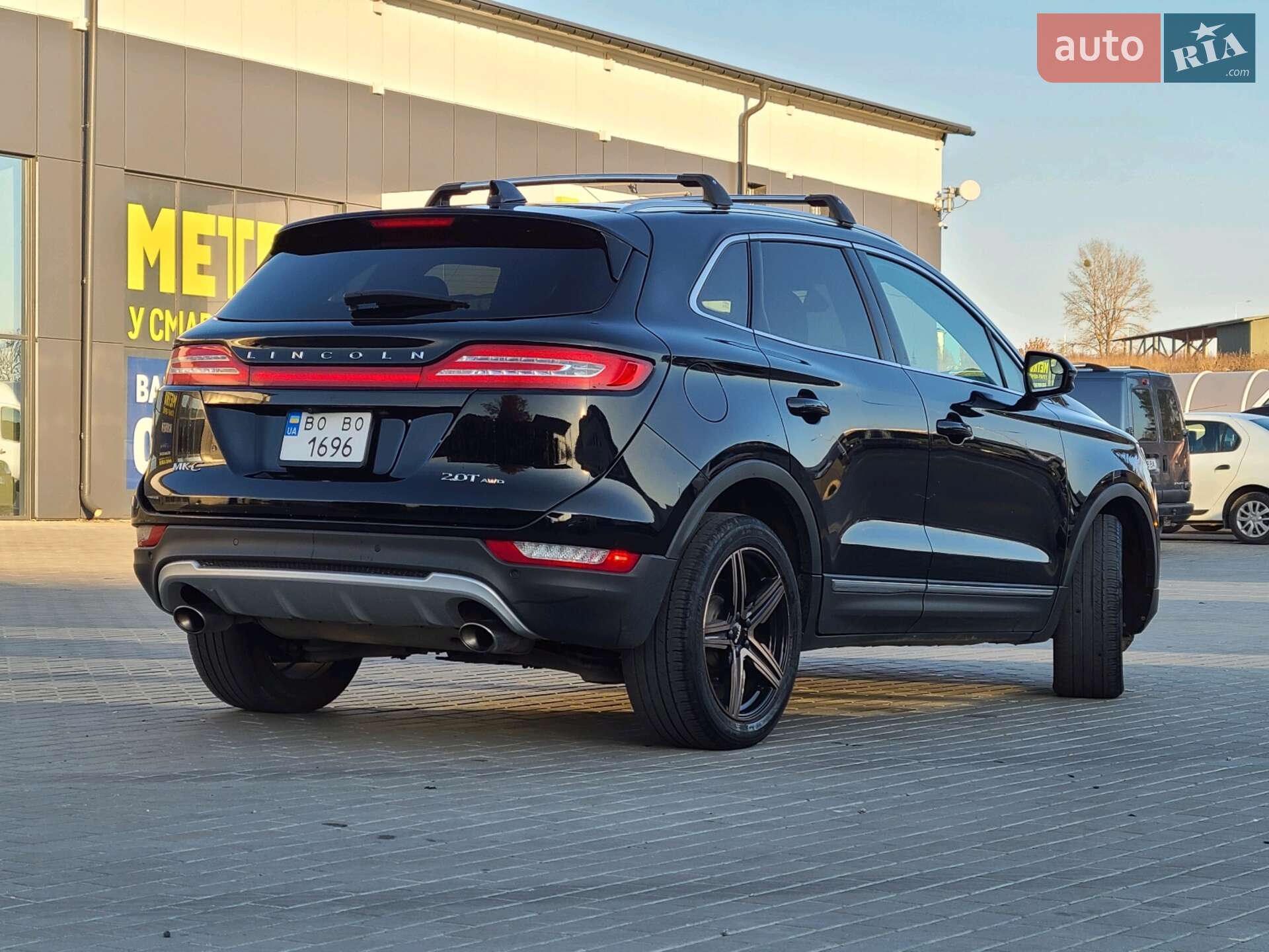Lincoln MKC 2017 VIN 5LMCJ2D99HUL35205 фото оголошення 12 з 65