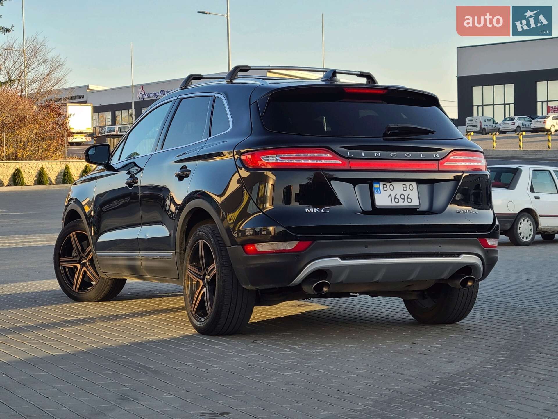 Lincoln MKC 2017 VIN 5LMCJ2D99HUL35205 фото оголошення 14 з 65