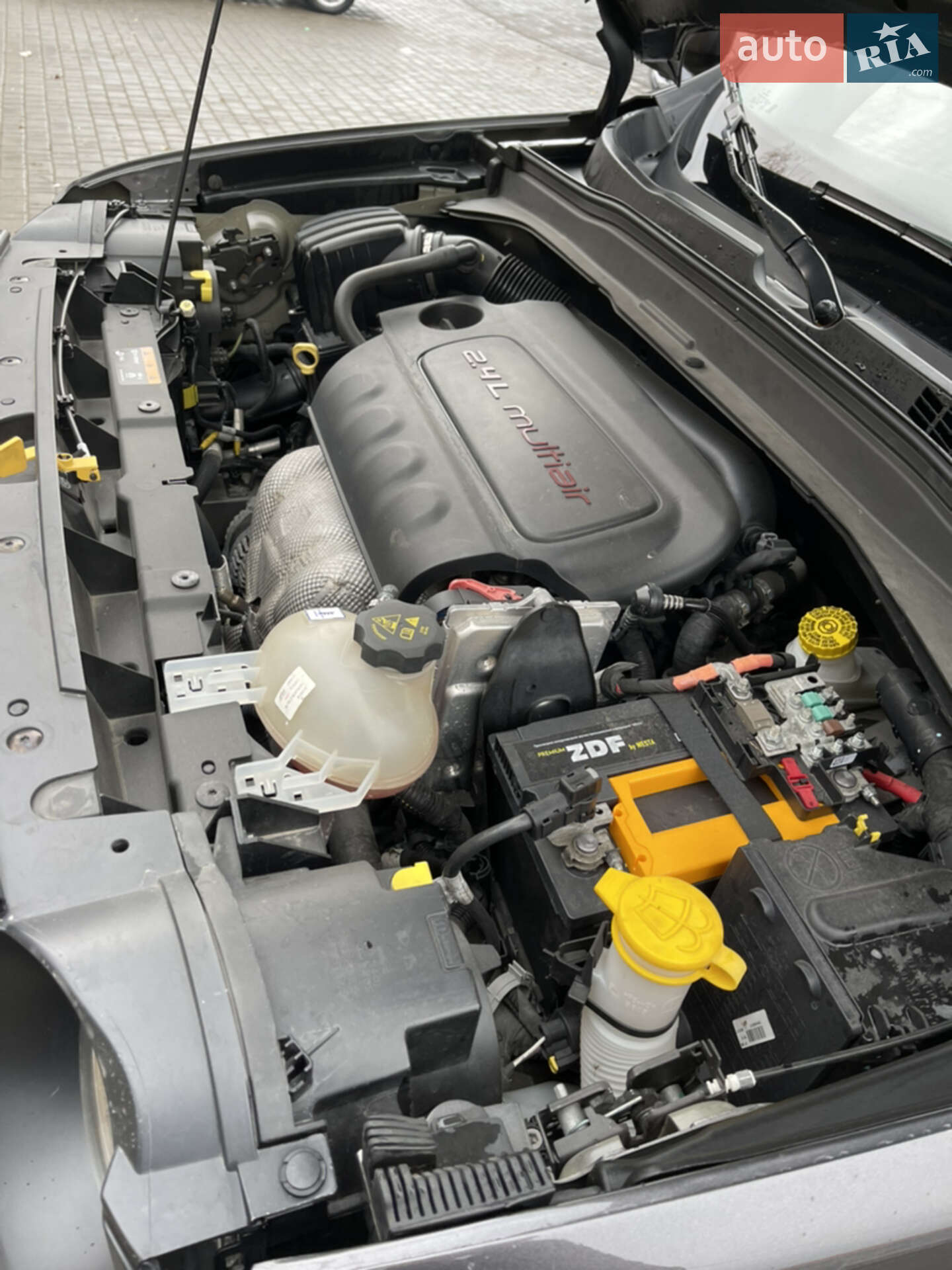 Jeep Renegade 2017 VIN ZACCJBBB0HPF19849 фото оголошення 41 з 46