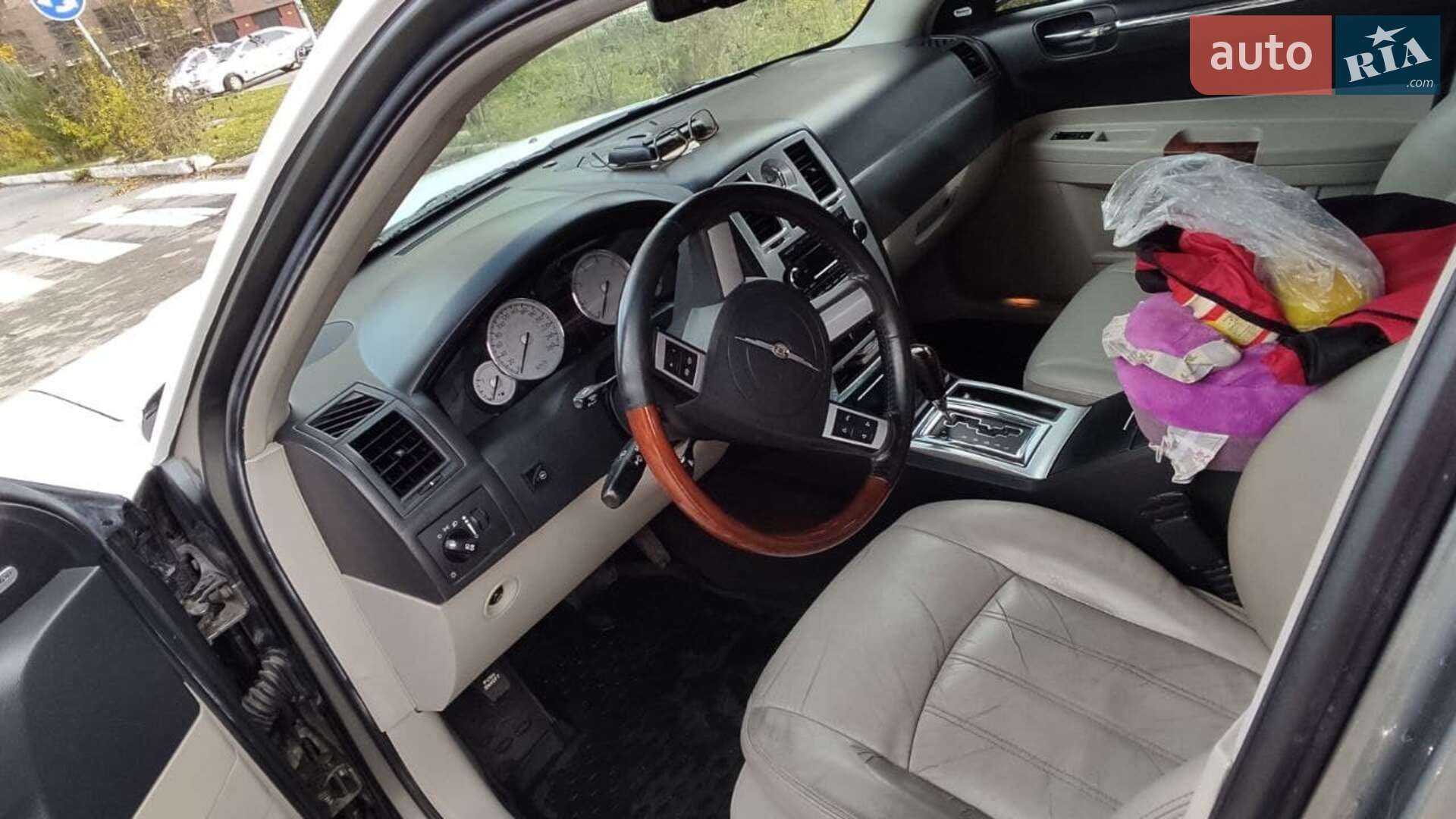 Chrysler 300C 2007 VIN 1C3H8B3R17Y577108 фото оголошення 2 з 8