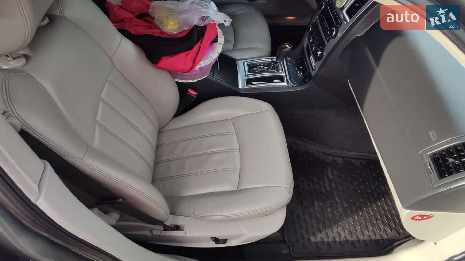 Chrysler 300C 2007 VIN 1C3H8B3R17Y577108 фото оголошення 5 з 8
