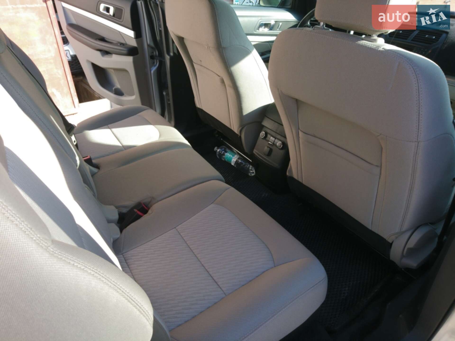 Ford Explorer 2018 VIN 1FM5K8B88JGC24087 фото оголошення 5 з 12