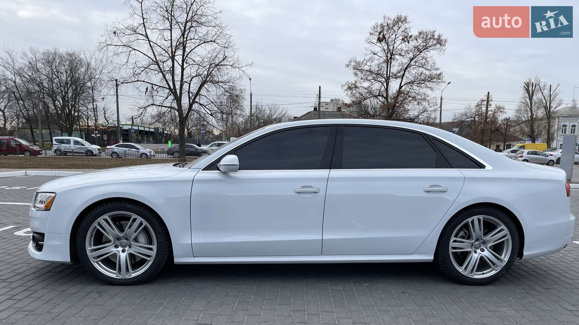Audi A8 2016 VIN WAU43AFD7GN020054 фото оголошення 19 з 41