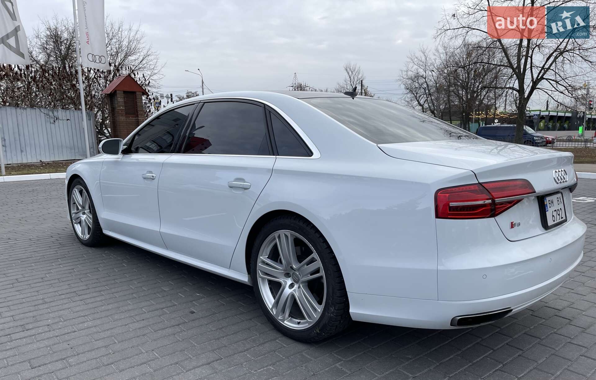 Audi A8 2016 VIN WAU43AFD7GN020054 фото оголошення 20 з 41