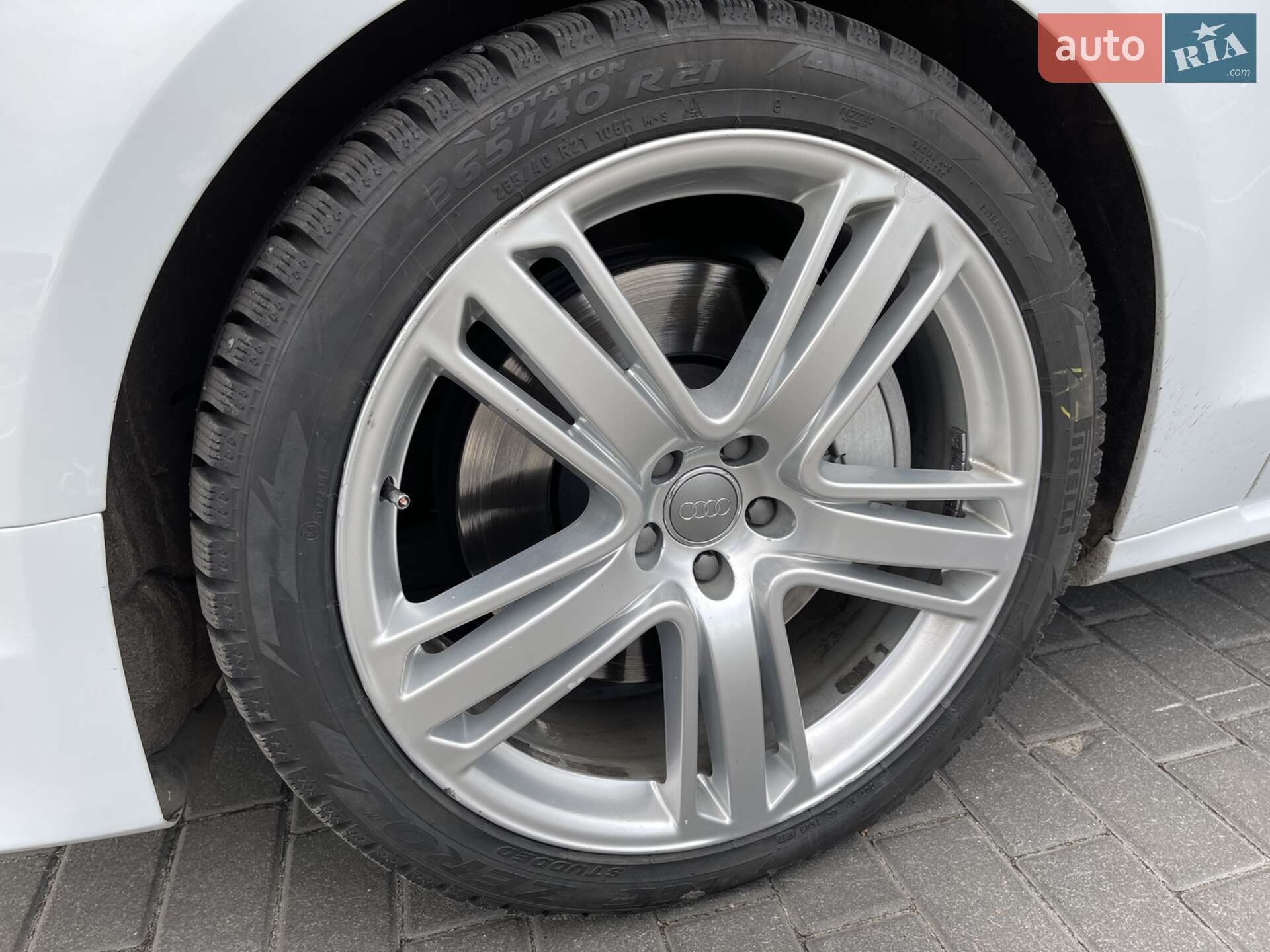 Audi A8 2016 VIN WAU43AFD7GN020054 фото оголошення 31 з 41