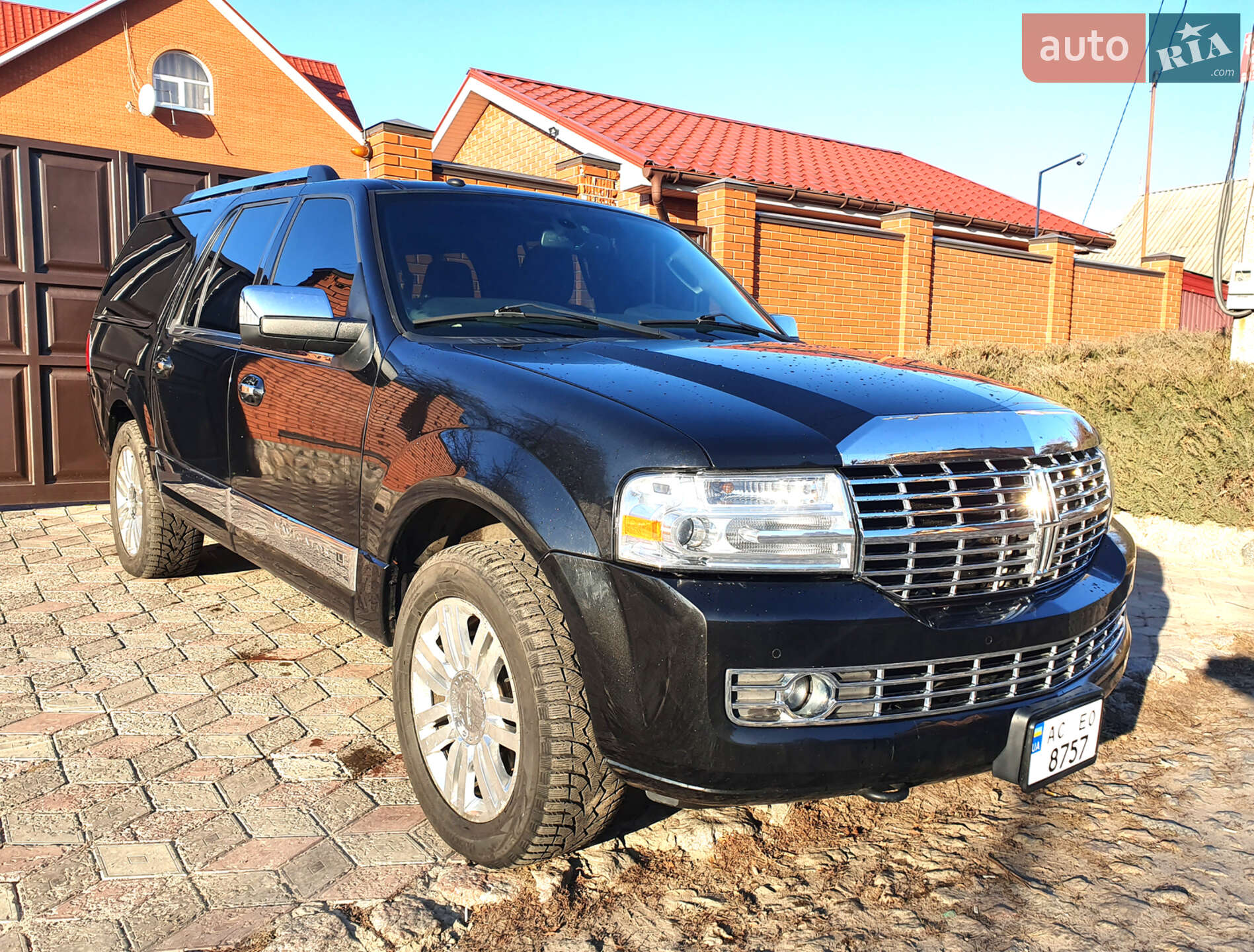 Lincoln Navigator 2012 VIN 5LMJJ3J50CEL07441 фото оголошення 3 з 35