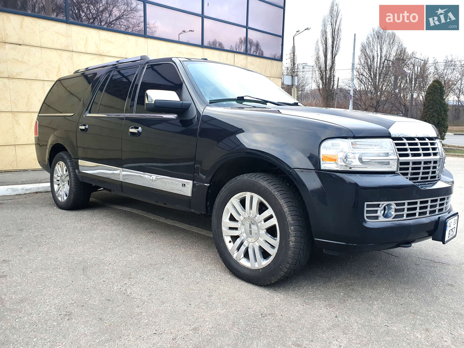 Lincoln Navigator 2012 VIN 5LMJJ3J50CEL07441 фото оголошення 6 з 35