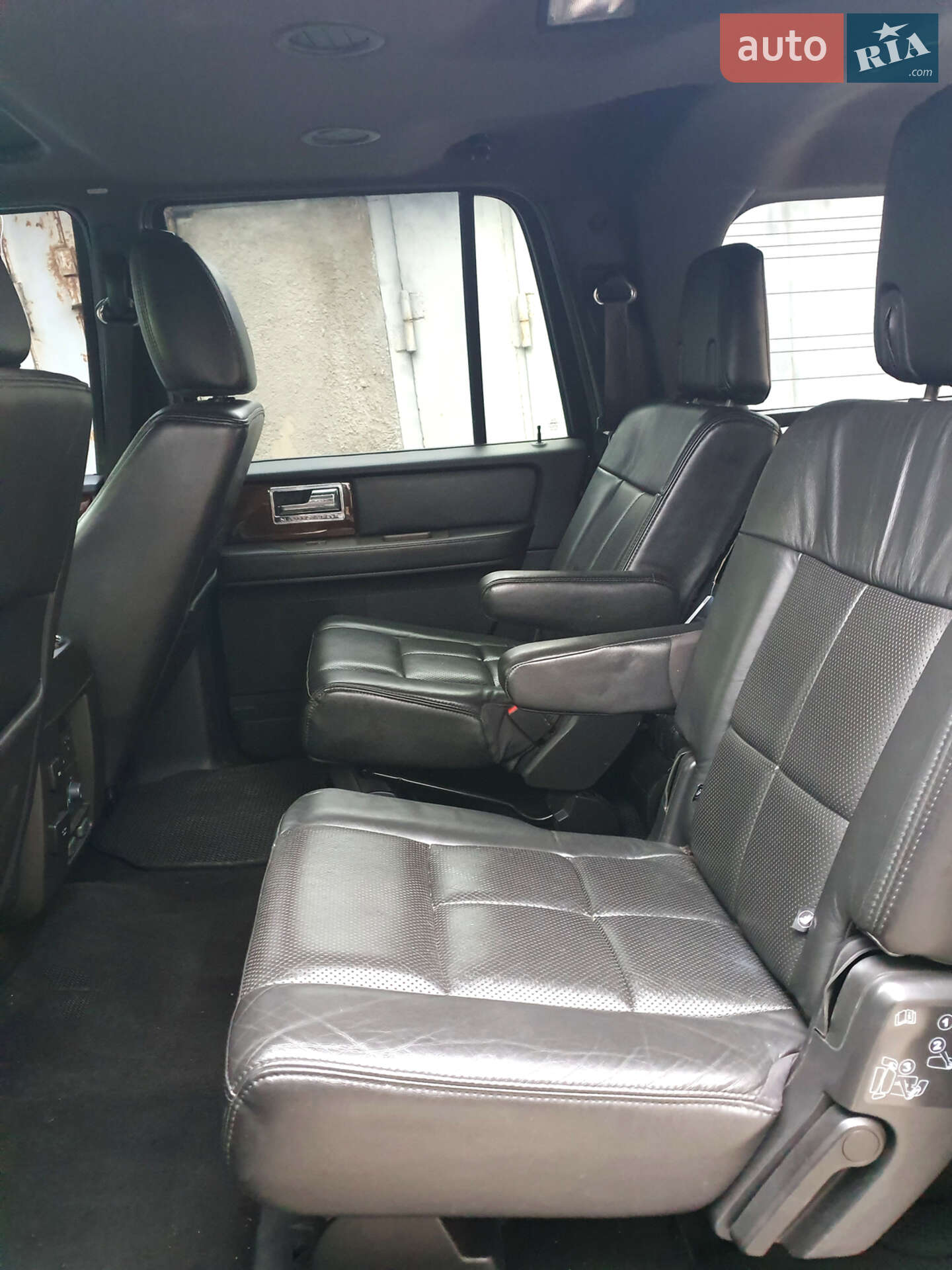 Lincoln Navigator 2012 VIN 5LMJJ3J50CEL07441 фото оголошення 20 з 35