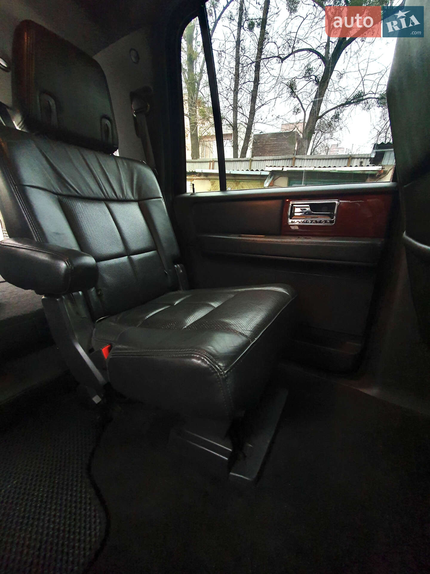 Lincoln Navigator 2012 VIN 5LMJJ3J50CEL07441 фото оголошення 24 з 35