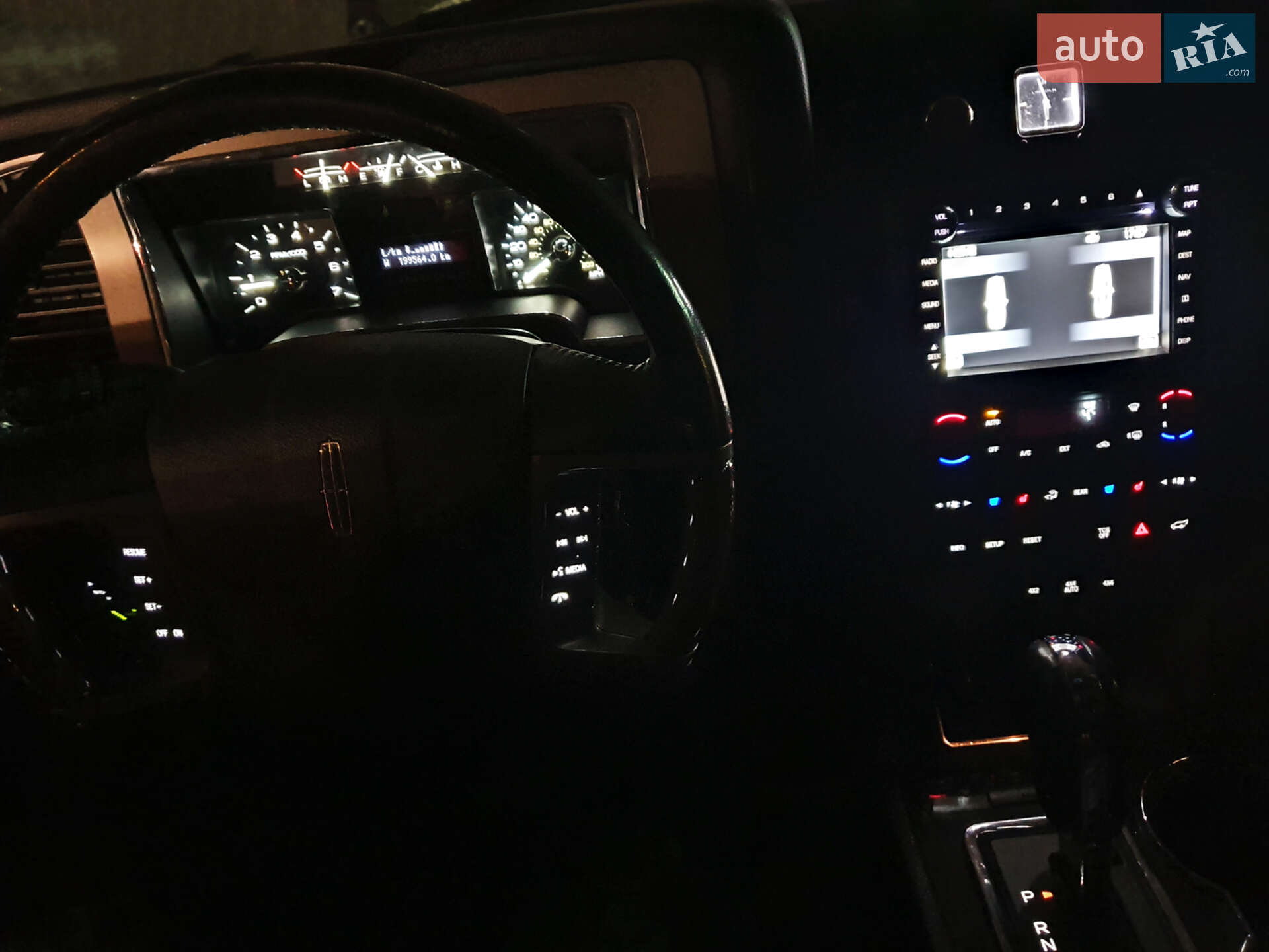 Lincoln Navigator 2012 VIN 5LMJJ3J50CEL07441 фото оголошення 33 з 35