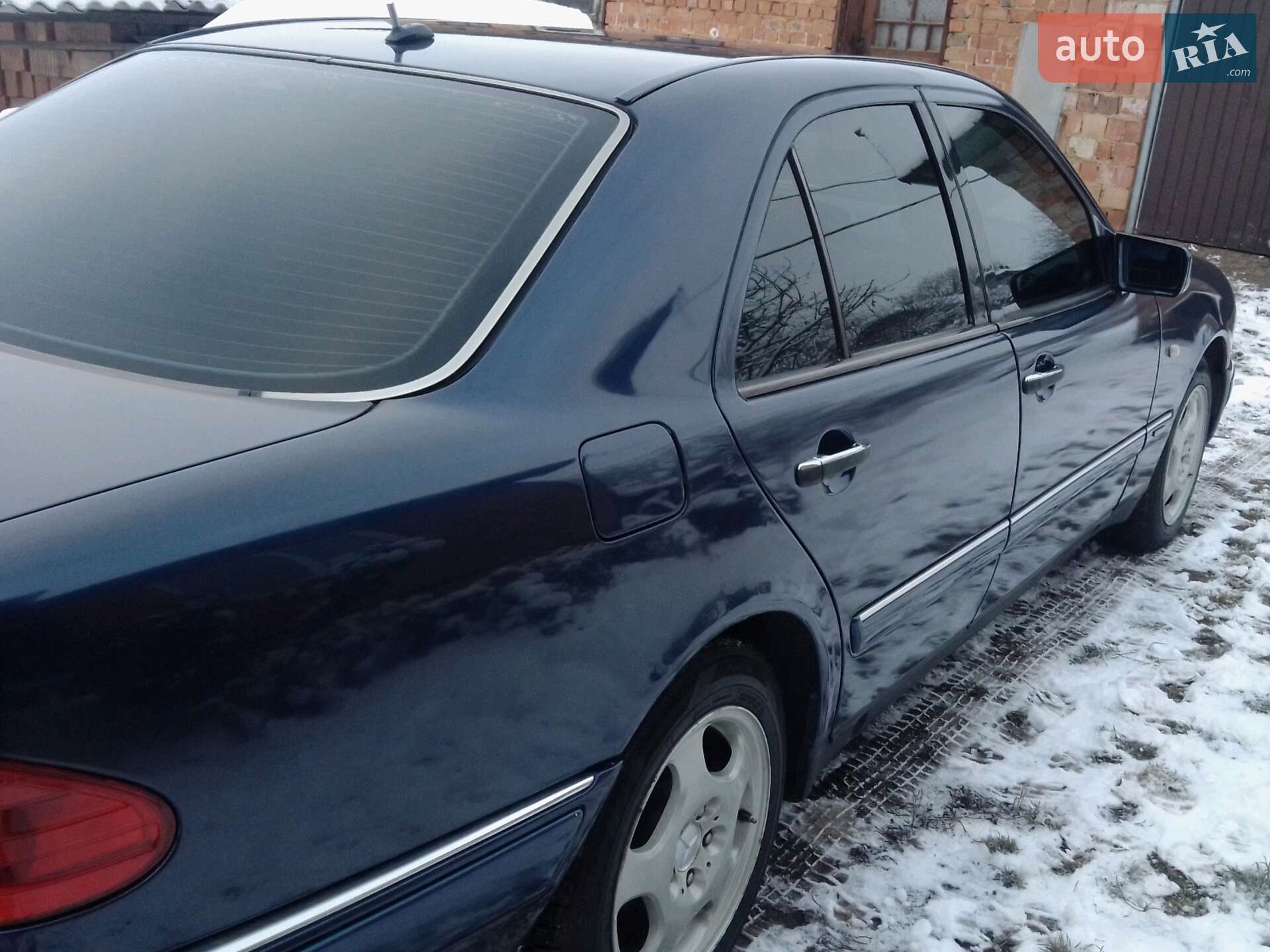 Mercedes-Benz E-Class 1998 VIN WDB1240261A754688 фото оголошення 8 з 17
