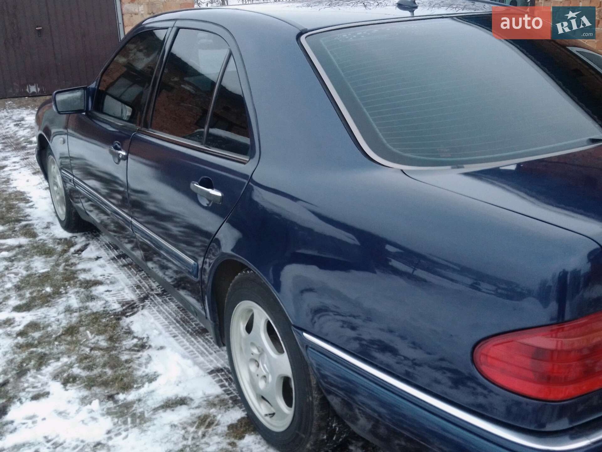 Mercedes-Benz E-Class 1998 VIN WDB1240261A754688 фото оголошення 7 з 17