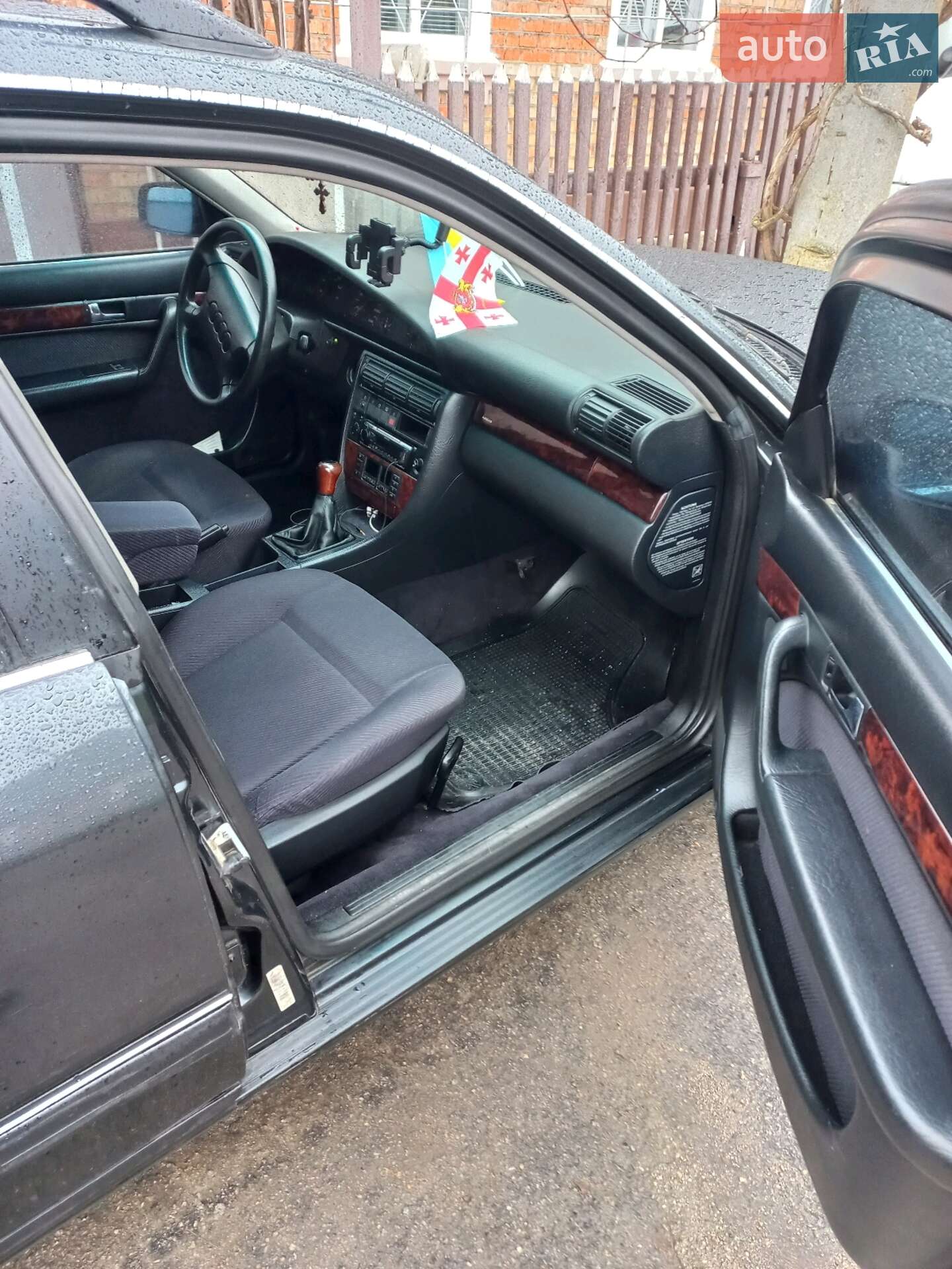 Audi 100 1994 VIN WAUZZZ4AZRN017153 фото оголошення 6 з 21