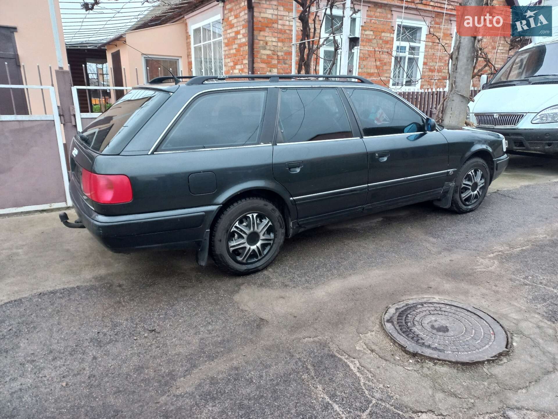 Audi 100 1994 VIN WAUZZZ4AZRN017153 фото оголошення 10 з 21