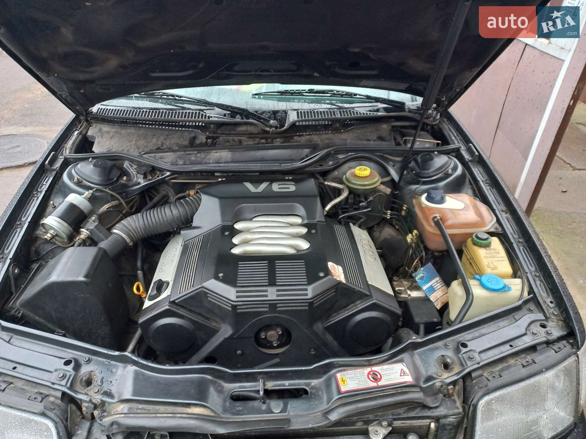 Audi 100 1994 VIN WAUZZZ4AZRN017153 фото оголошення 17 з 21