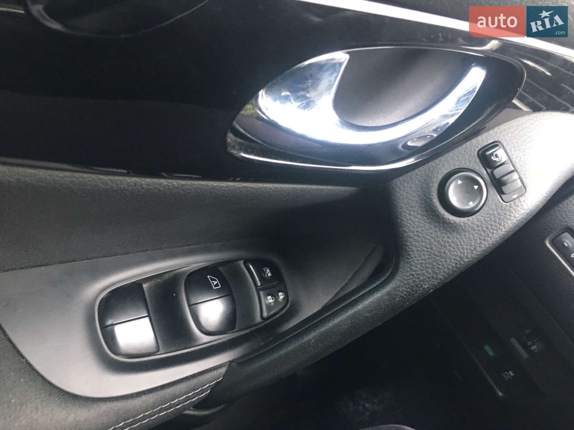 Nissan Qashqai 2016 VIN SJNFEAJ11U1775590 фото оголошення 17 з 19