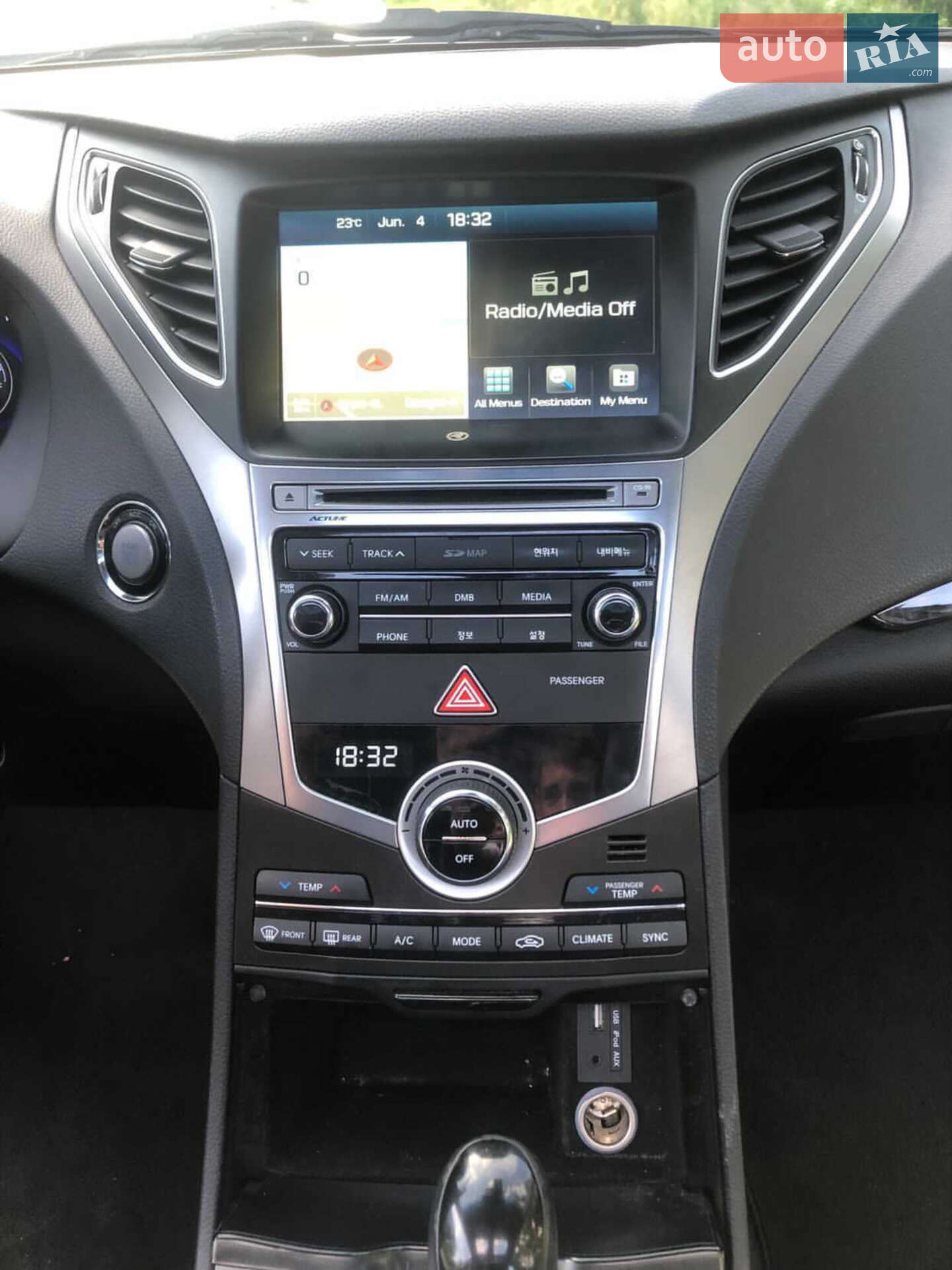 Hyundai Grandeur 2014 VIN KMHFF41RBFA442124 фото оголошення 10 з 14
